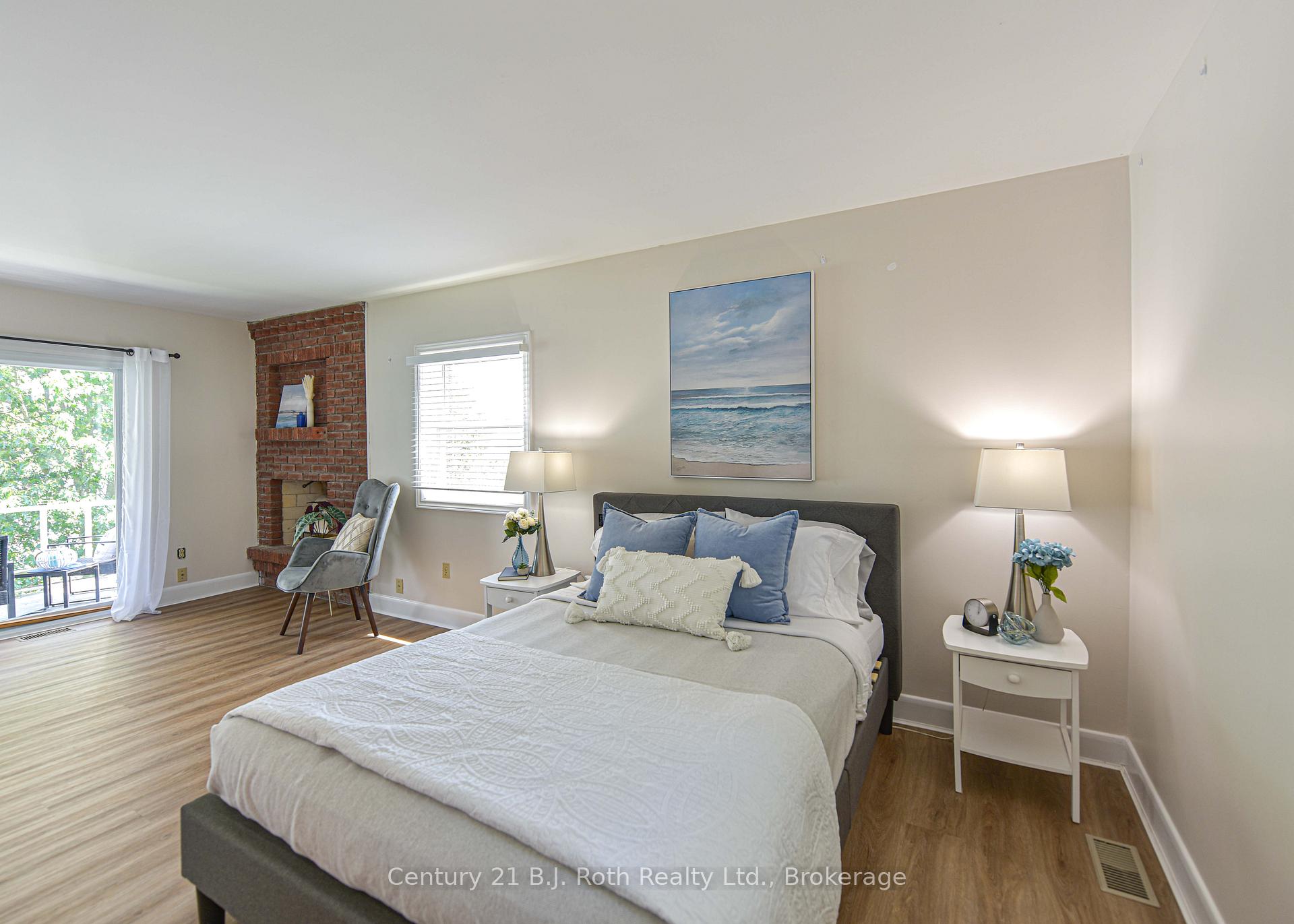 Photo 21 of 330 Bay Street, Orillia — HOMEH