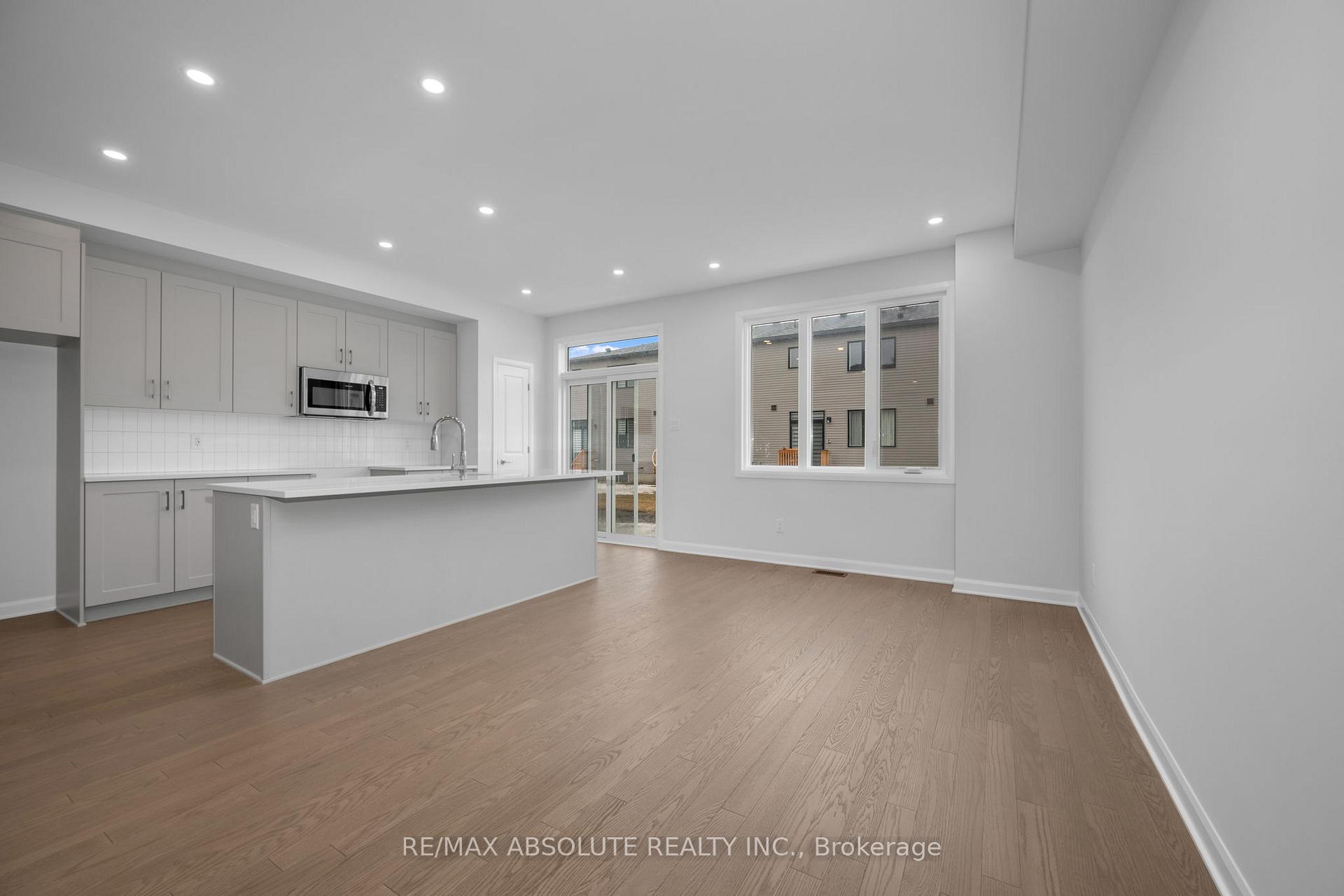 Photo 5 of 312 Establish Avenue, Ottawa, Avalon West — HOMEH