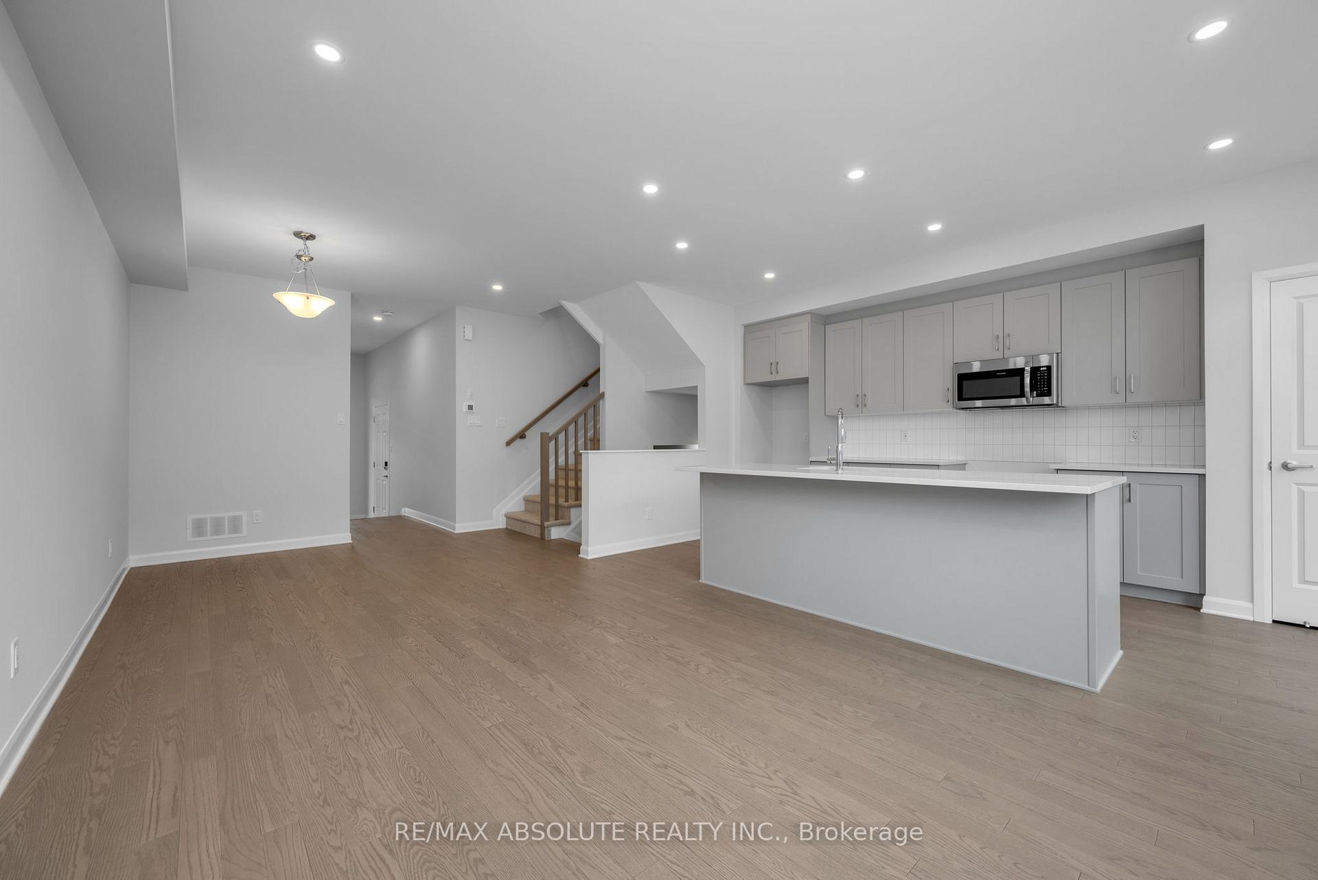 Photo 6 of 312 Establish Avenue, Ottawa, Avalon West — HOMEH