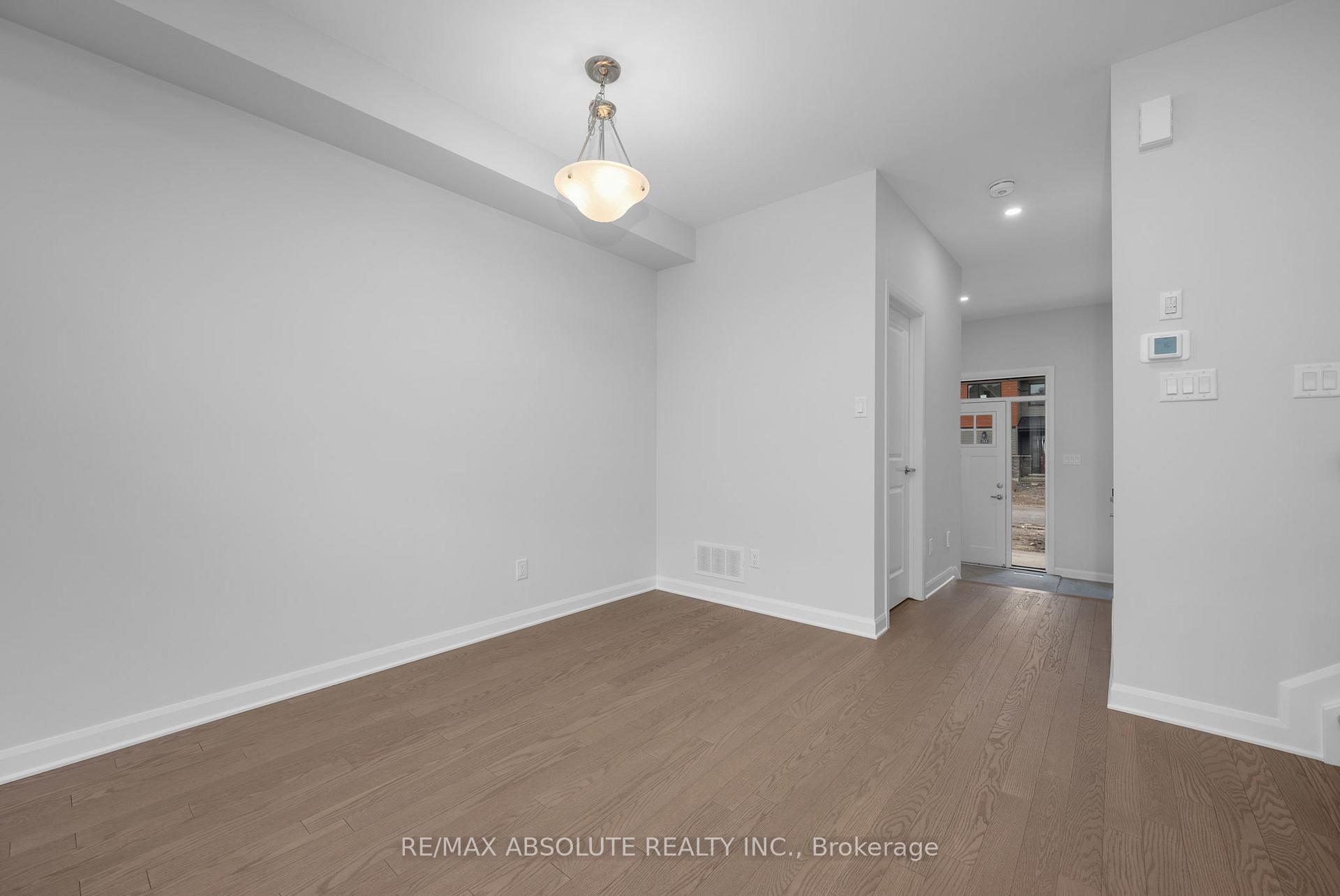 Photo 8 of 312 Establish Avenue, Ottawa, Avalon West — HOMEH
