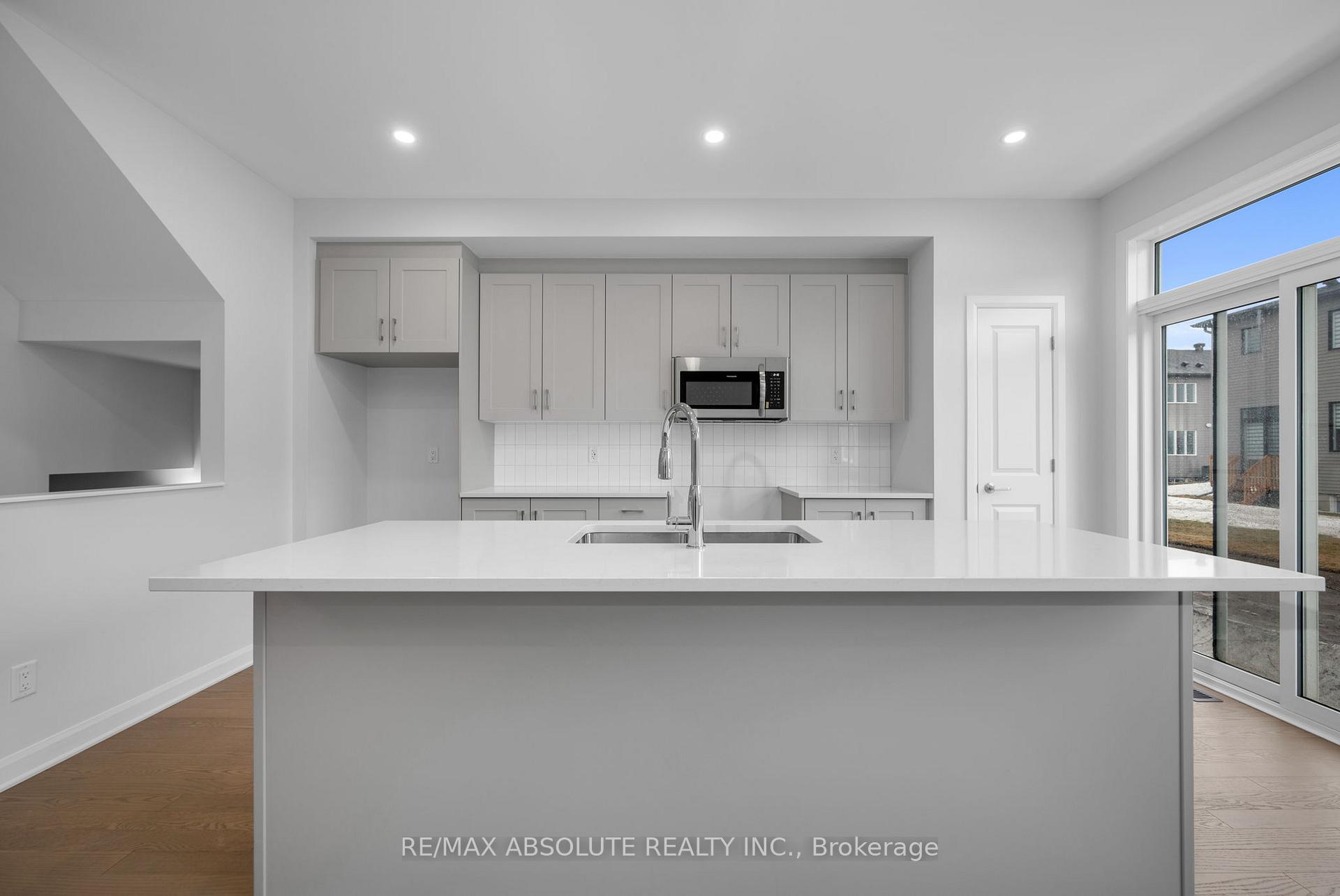 Photo 12 of 312 Establish Avenue, Ottawa, Avalon West — HOMEH