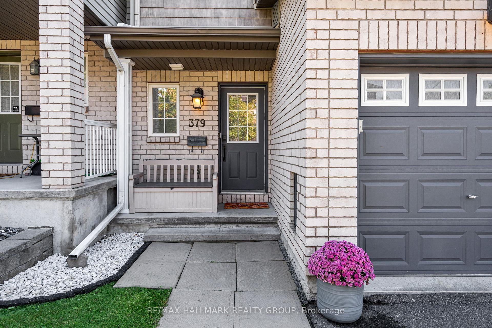 Photo 3 of 379 Rolling Meadow Crescent, Ottawa, Mer Bleue/Bradley Estates/Anderson Park — HOMEH