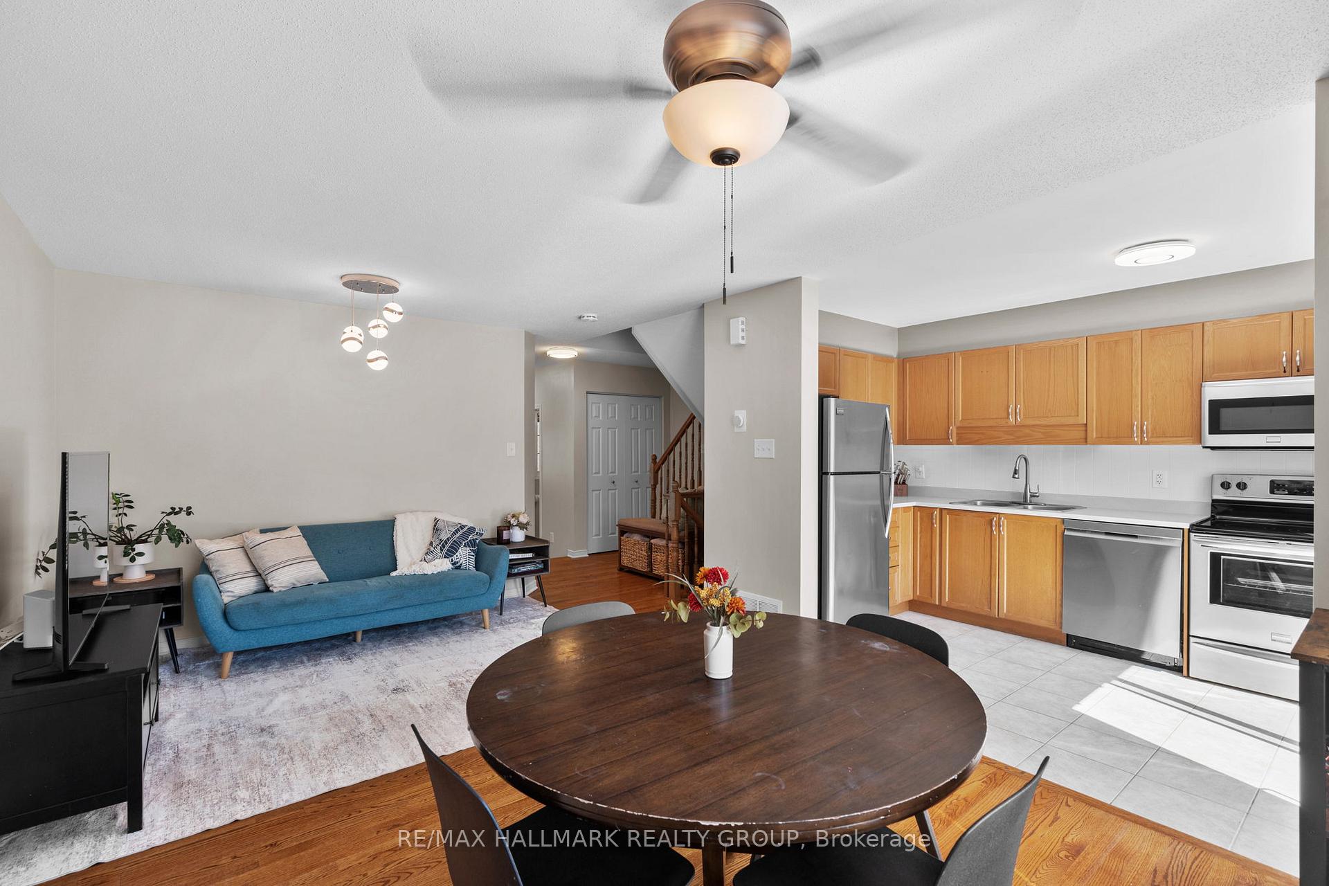 Photo 12 of 379 Rolling Meadow Crescent, Ottawa, Mer Bleue/Bradley Estates/Anderson Park — HOMEH