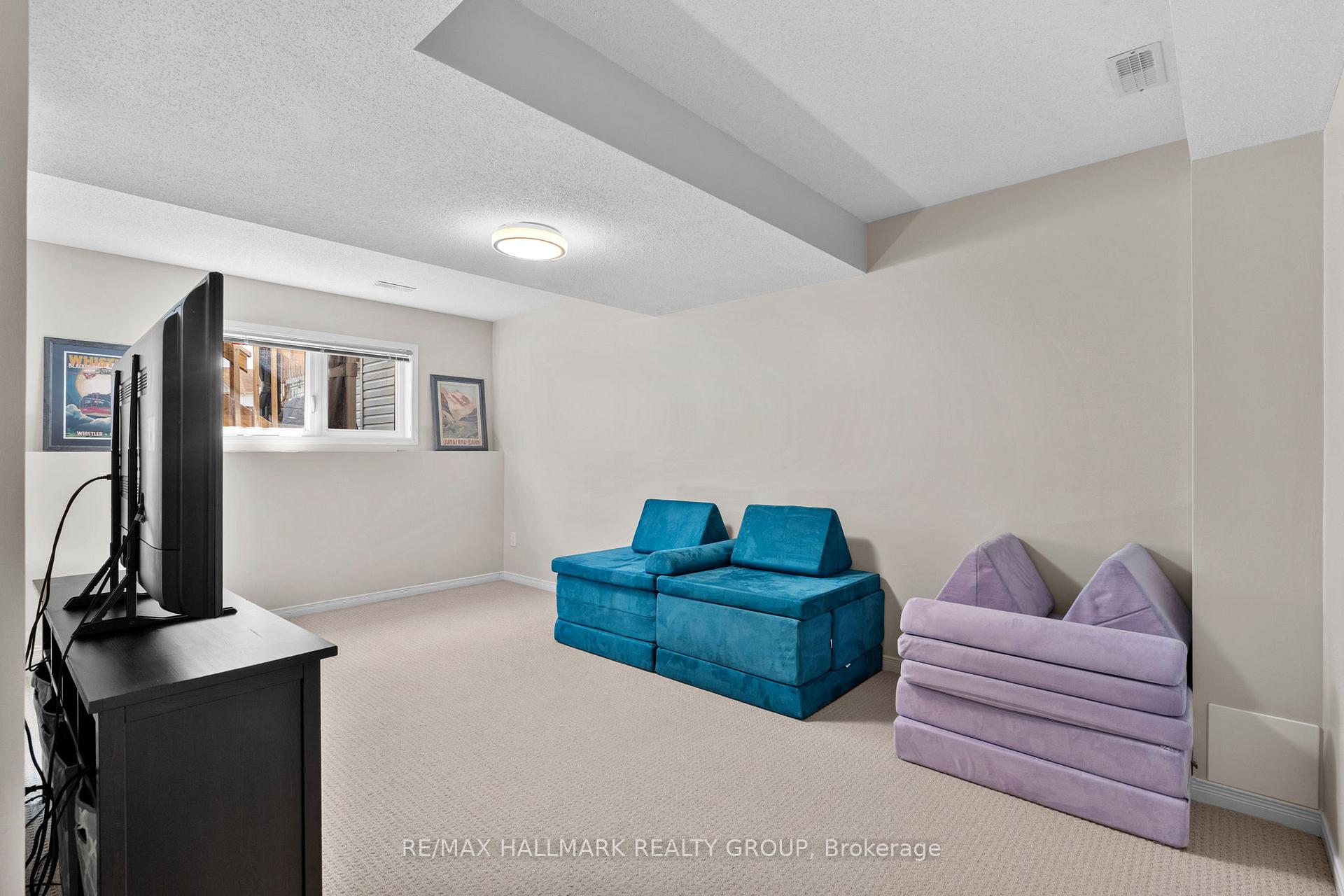 Photo 28 of 379 Rolling Meadow Crescent, Ottawa, Mer Bleue/Bradley Estates/Anderson Park — HOMEH