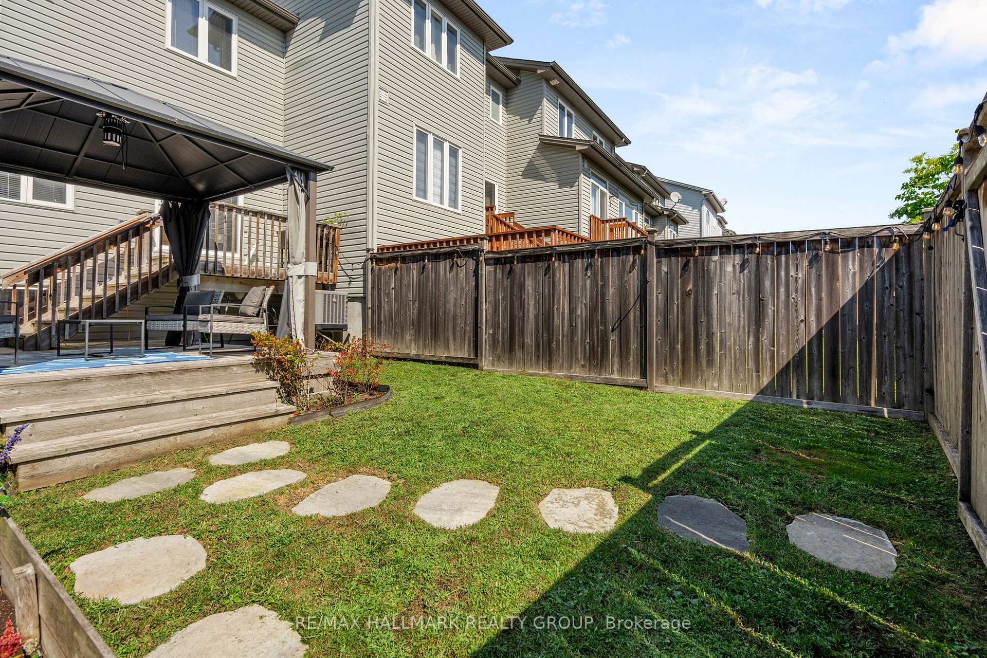 Photo 35 of 379 Rolling Meadow Crescent, Ottawa, Mer Bleue/Bradley Estates/Anderson Park — HOMEH