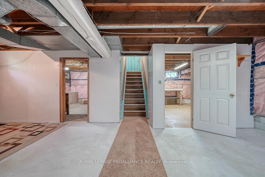 Photo 10 of 335 Delcrest Avenue E, Norfolk, Delhi — HOMEH