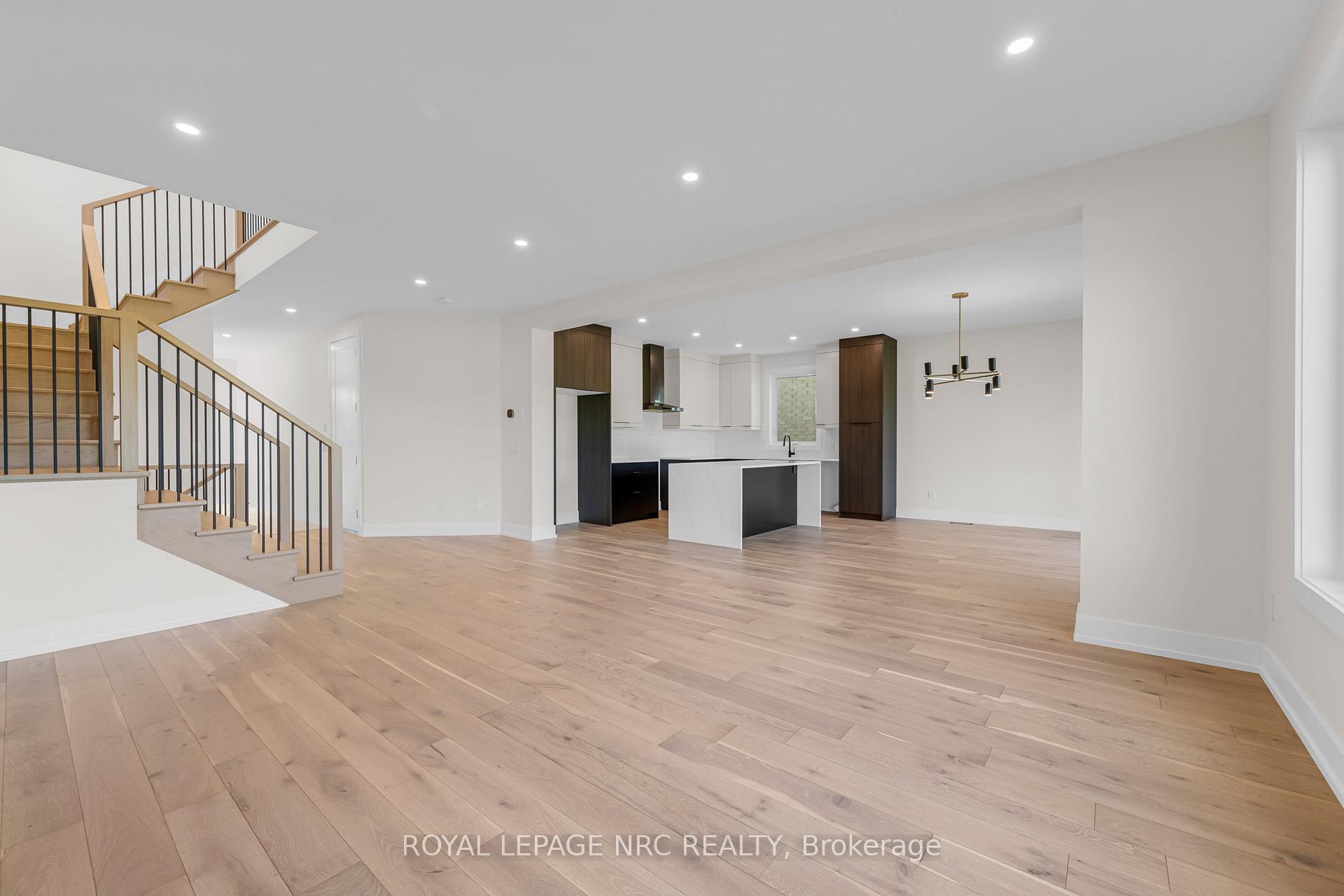 Photo 13 of 9 Arsenault Crescent, Pelham, Fonthill — HOMEH