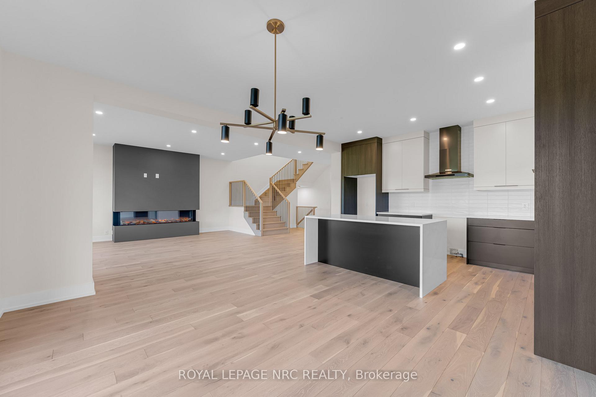Photo 21 of 9 Arsenault Crescent, Pelham, Fonthill — HOMEH