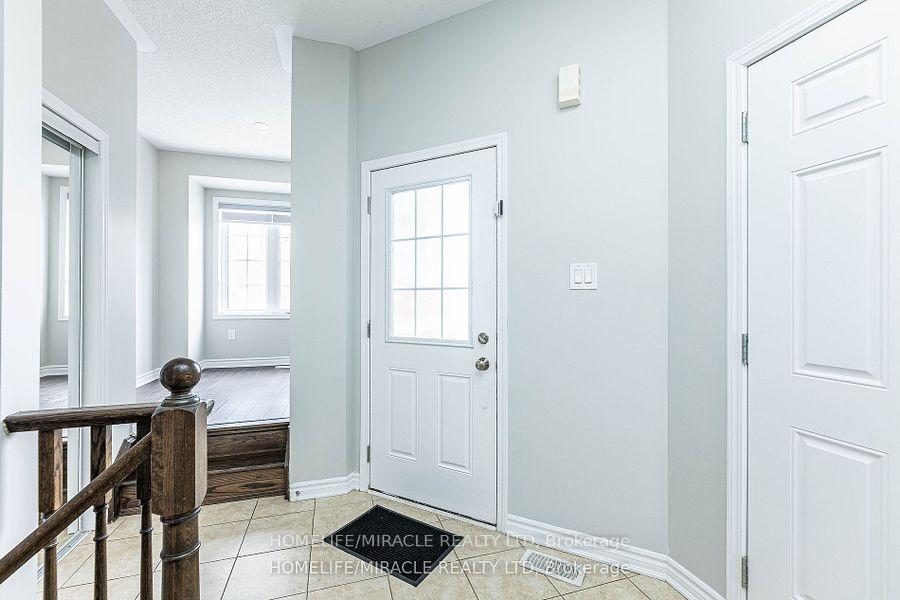 Photo 5 of 1633 Clitherow Street, Milton, Ford — HOMEH