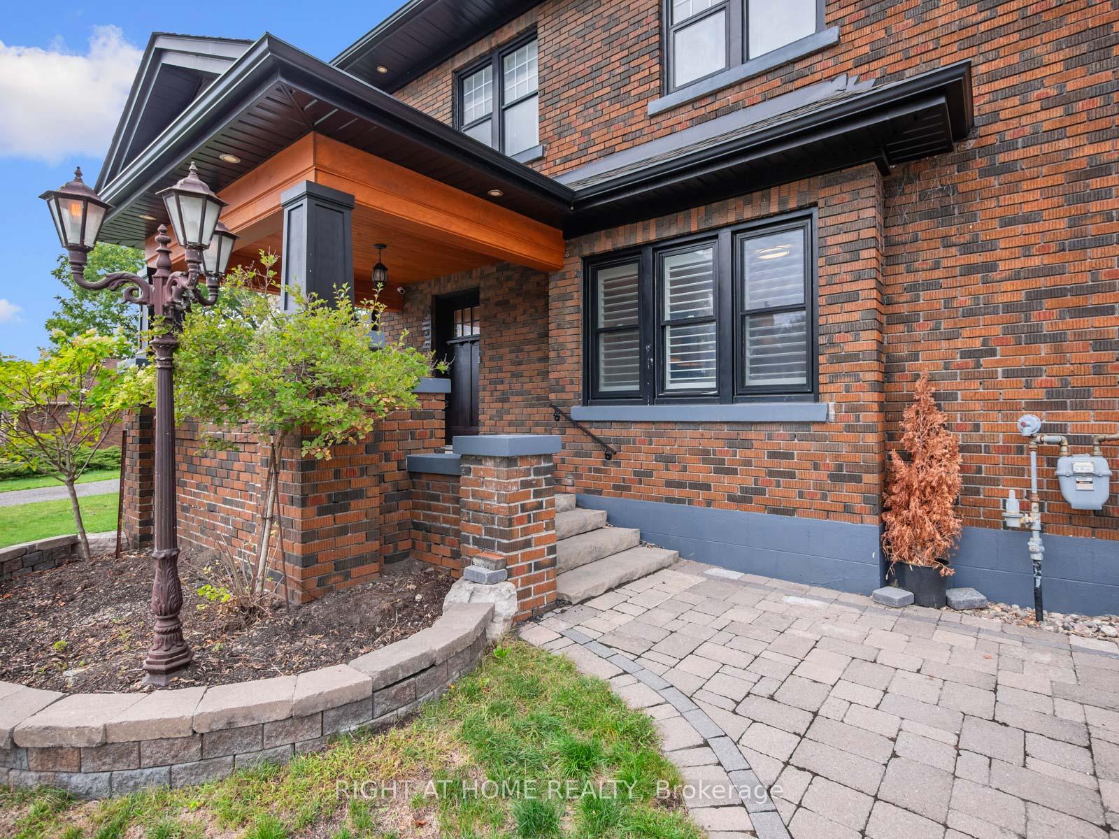 Photo 2 of 300 William Street E, Oshawa, O'Neill — HOMEH