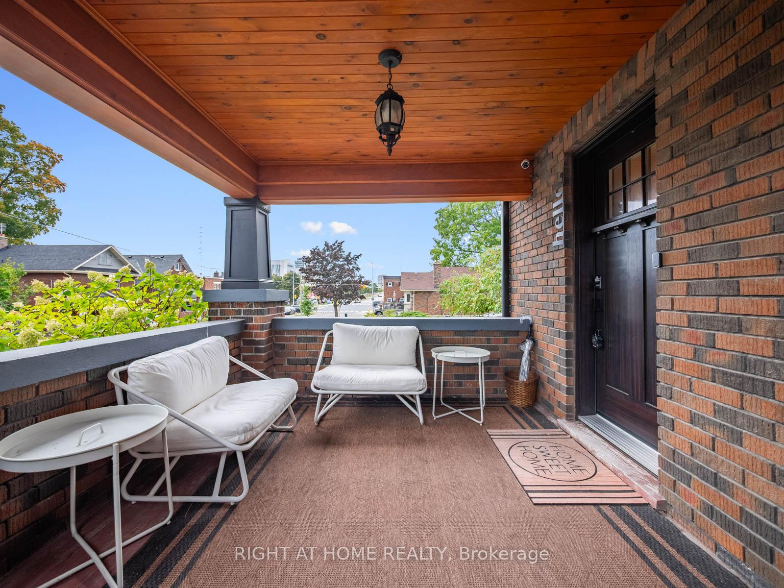 Photo 3 of 300 William Street E, Oshawa, O'Neill — HOMEH