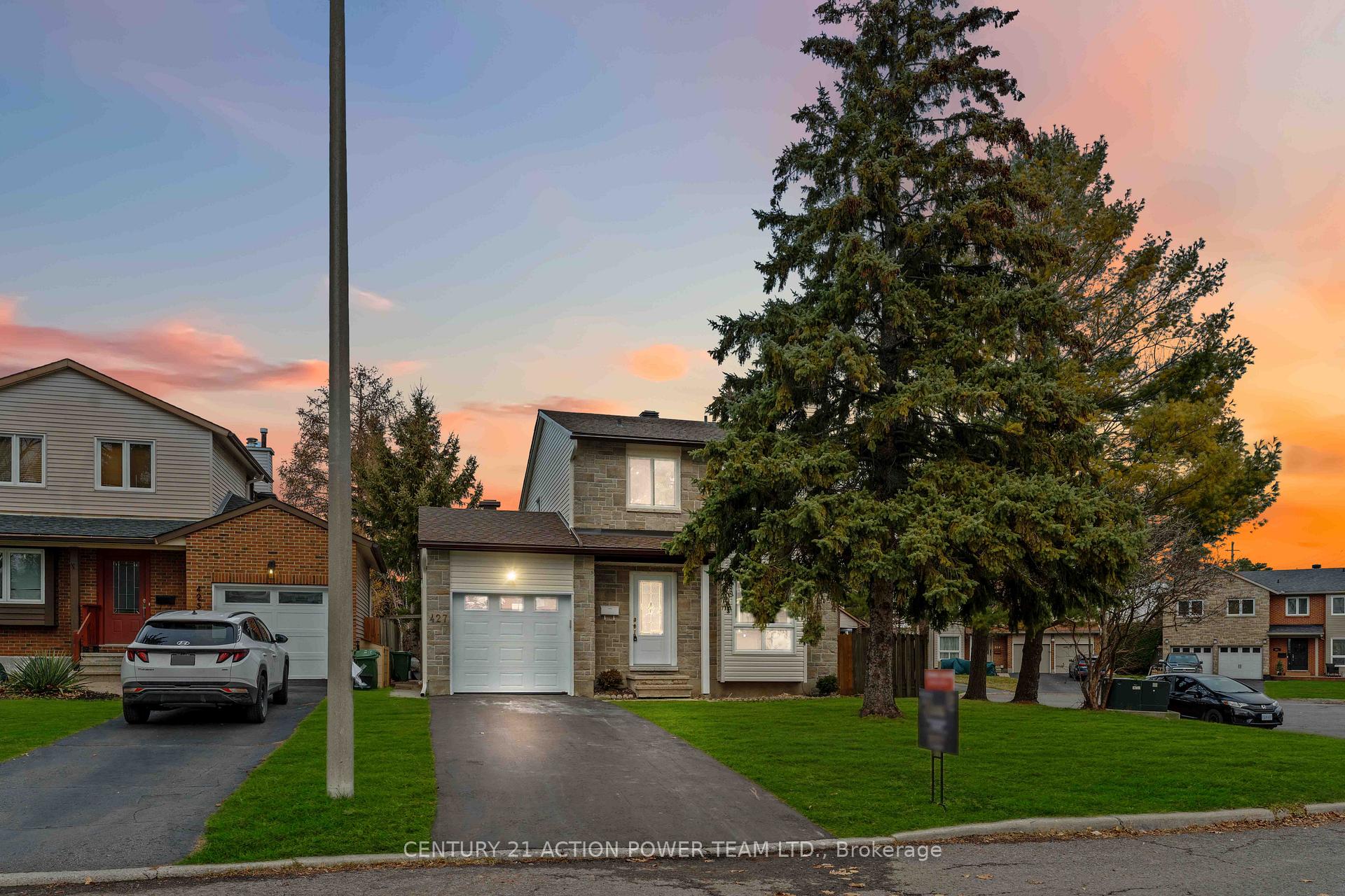 Photo 1 of Unit A, 427 Grassland Terrace, Ottawa, Queenswood Heights South — HOMEH