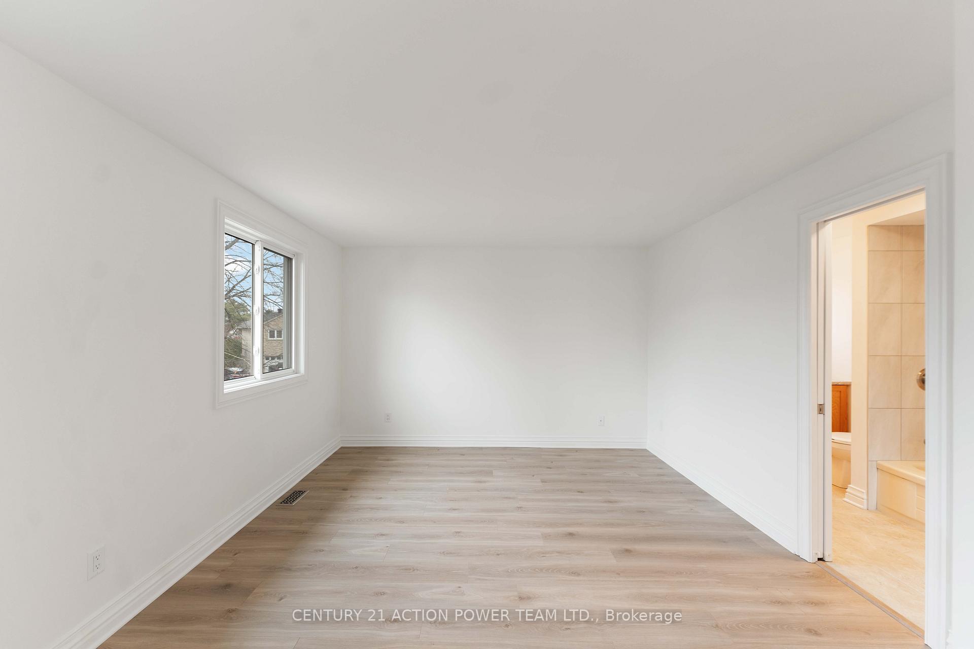Photo 20 of Unit A, 427 Grassland Terrace, Ottawa, Queenswood Heights South — HOMEH