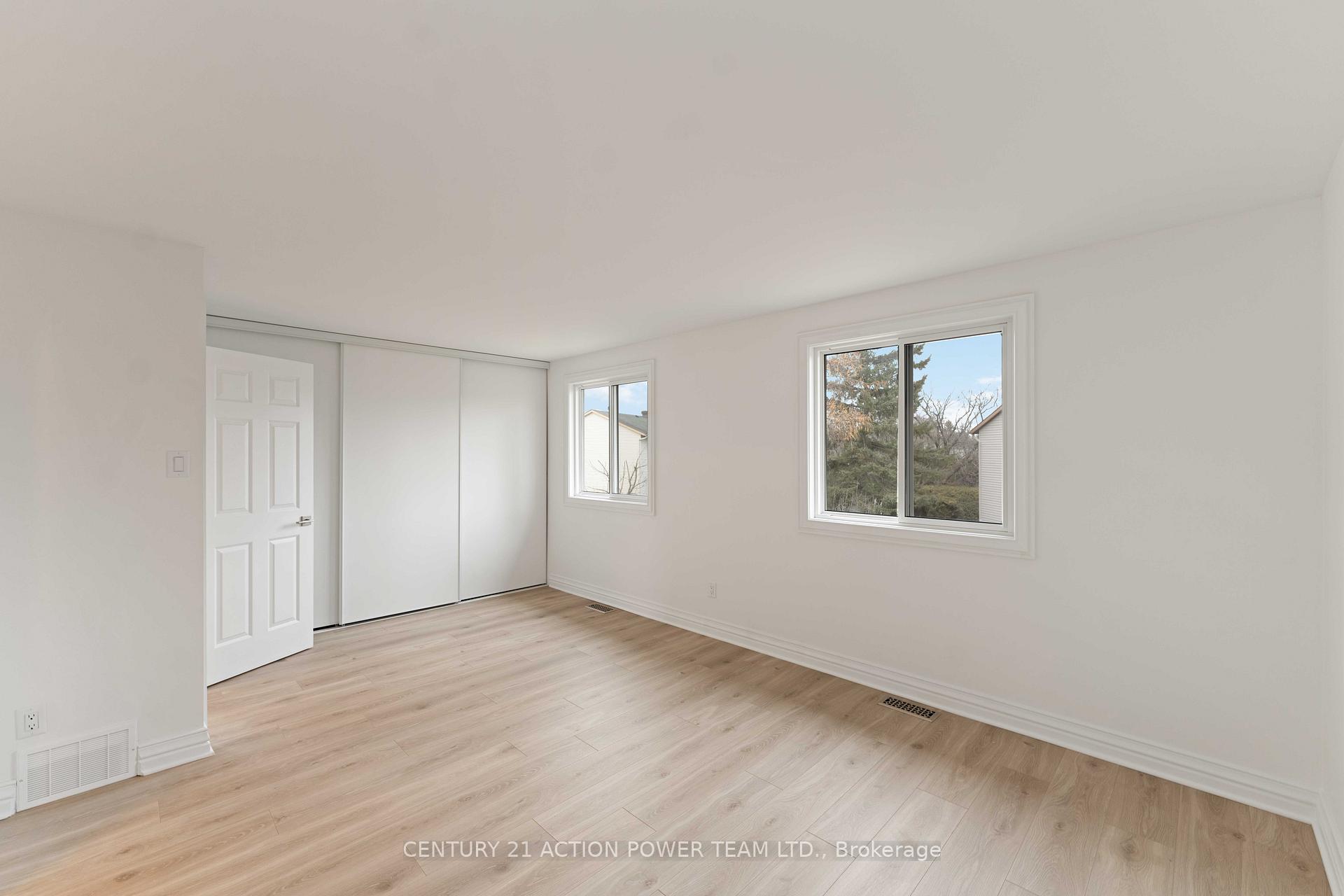 Photo 23 of Unit A, 427 Grassland Terrace, Ottawa, Queenswood Heights South — HOMEH