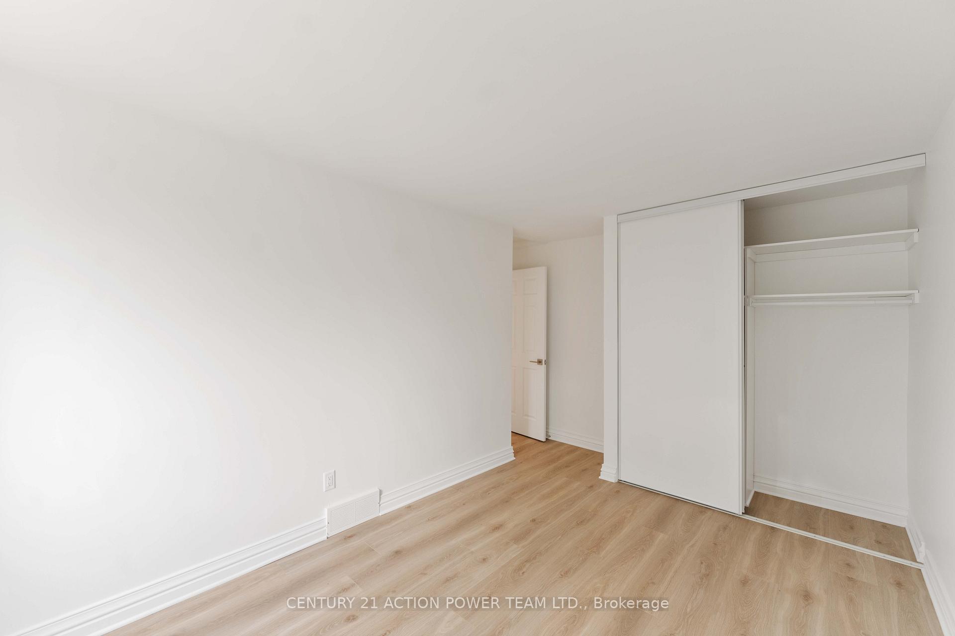 Photo 26 of Unit A, 427 Grassland Terrace, Ottawa, Queenswood Heights South — HOMEH