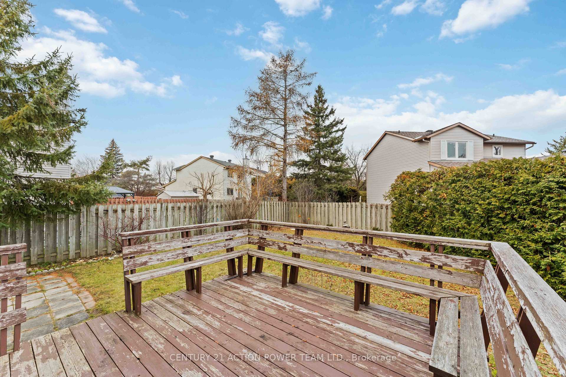 Photo 37 of Unit A, 427 Grassland Terrace, Ottawa, Queenswood Heights South — HOMEH