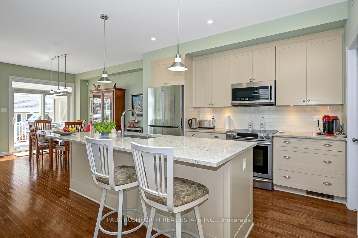 Photo 11 of 310 Mishawashkode Street, Ottawa, Camelot — HOMEH