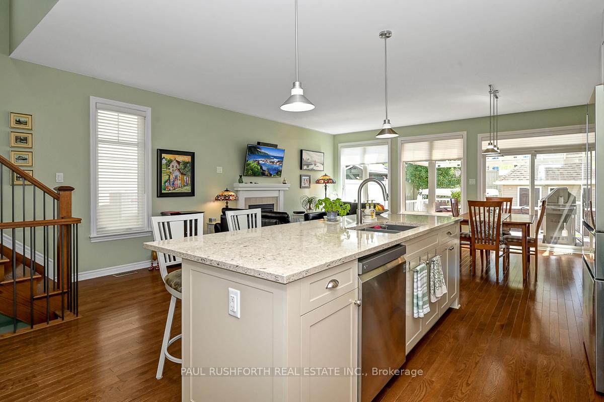 Photo 12 of 310 Mishawashkode Street, Ottawa, Camelot — HOMEH