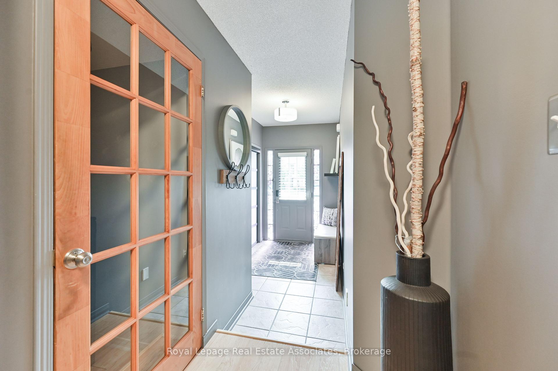 Photo 4 of 7514 Black Walnut Trail, Mississauga, Lisgar — HOMEH