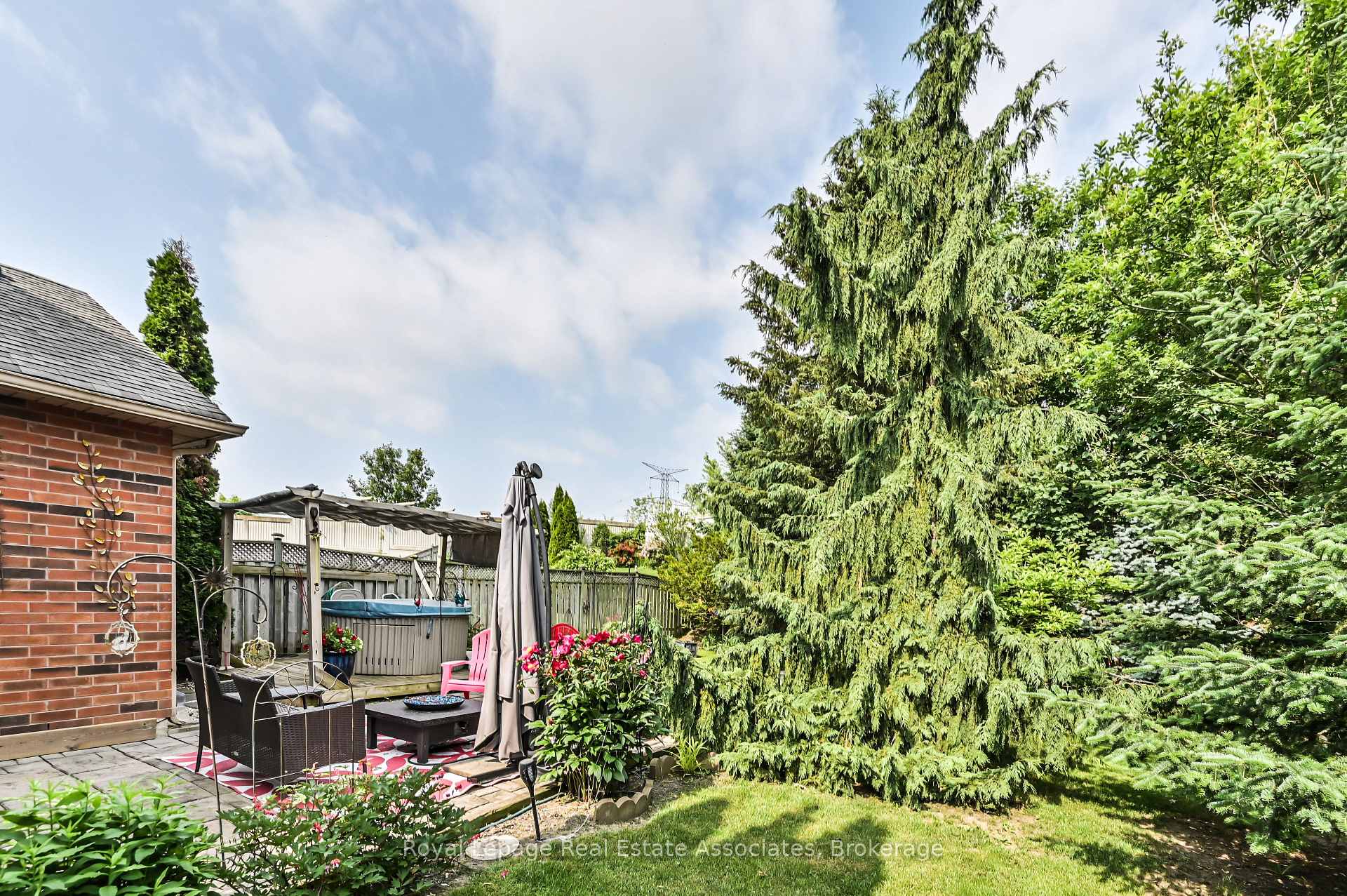 Photo 30 of 7514 Black Walnut Trail, Mississauga, Lisgar — HOMEH