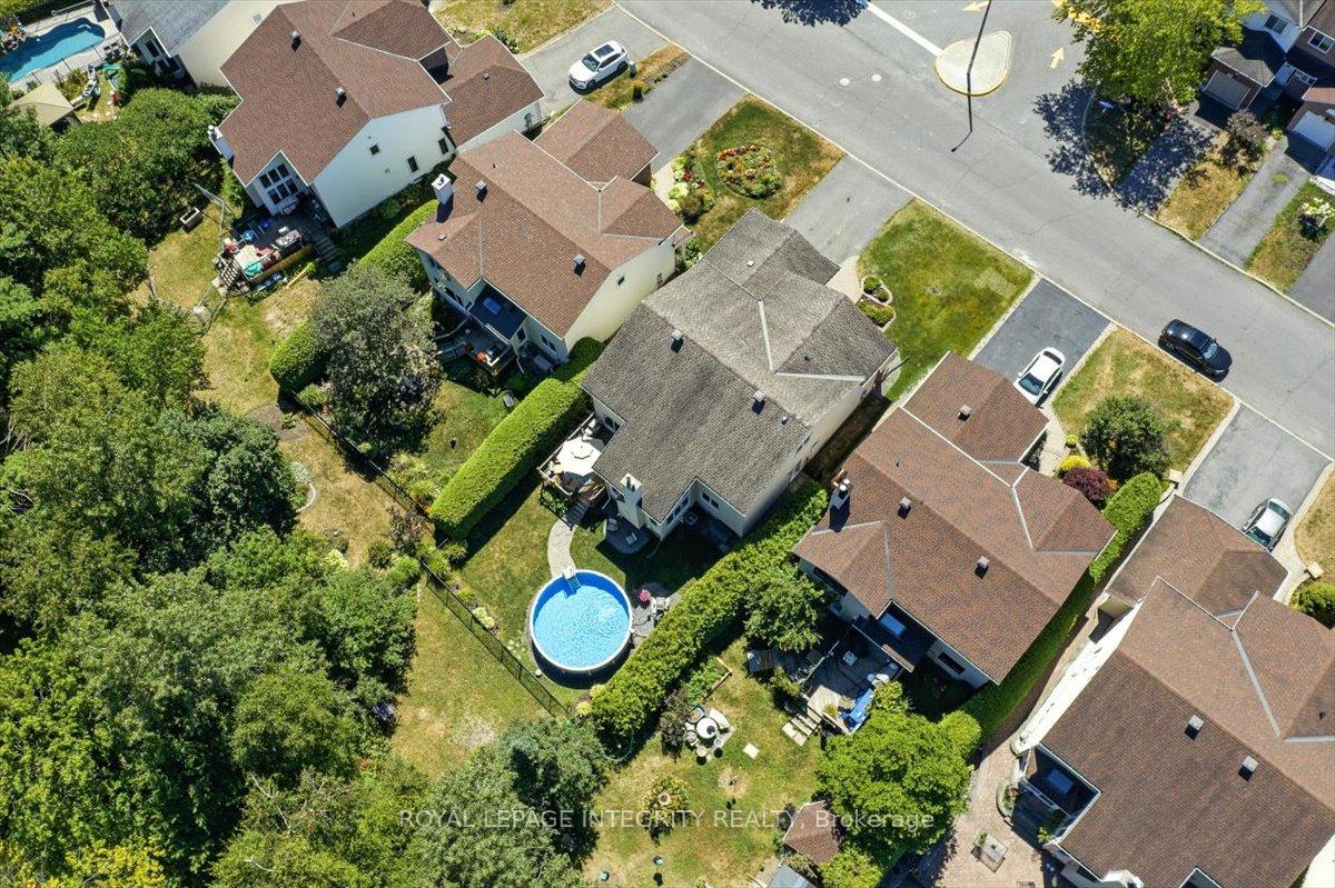 Photo 3 of 1795 Turnberry Road, Ottawa, Queenswood Heights South — HOMEH