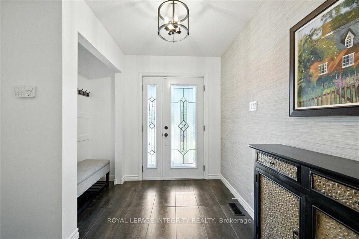Photo 6 of 1795 Turnberry Road, Ottawa, Queenswood Heights South — HOMEH