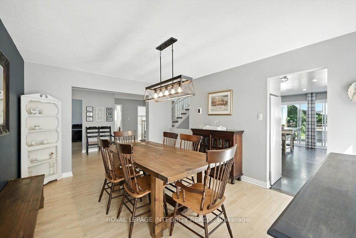 Photo 12 of 1795 Turnberry Road, Ottawa, Queenswood Heights South — HOMEH
