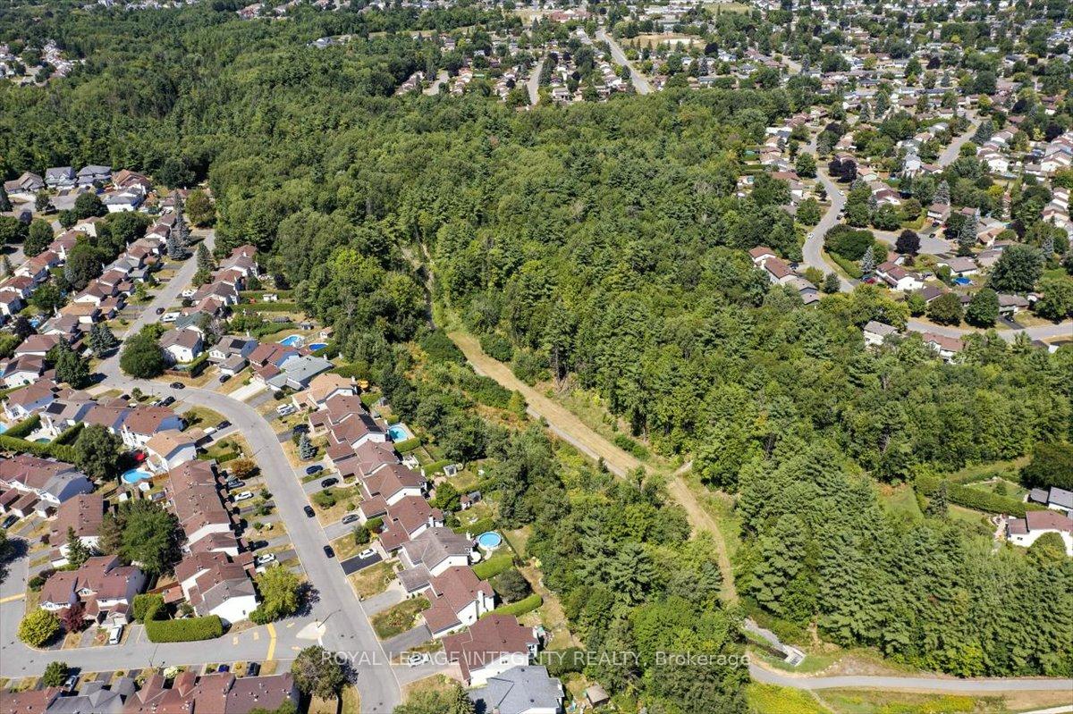 Photo 48 of 1795 Turnberry Road, Ottawa, Queenswood Heights South — HOMEH