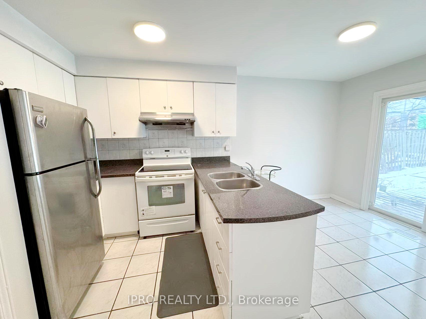 Photo 7 of 63 Kenley Crescent, Markham, Milliken Mills East — HOMEH