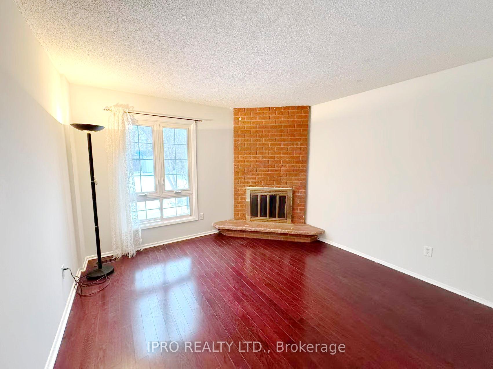 Photo 11 of 63 Kenley Crescent, Markham, Milliken Mills East — HOMEH