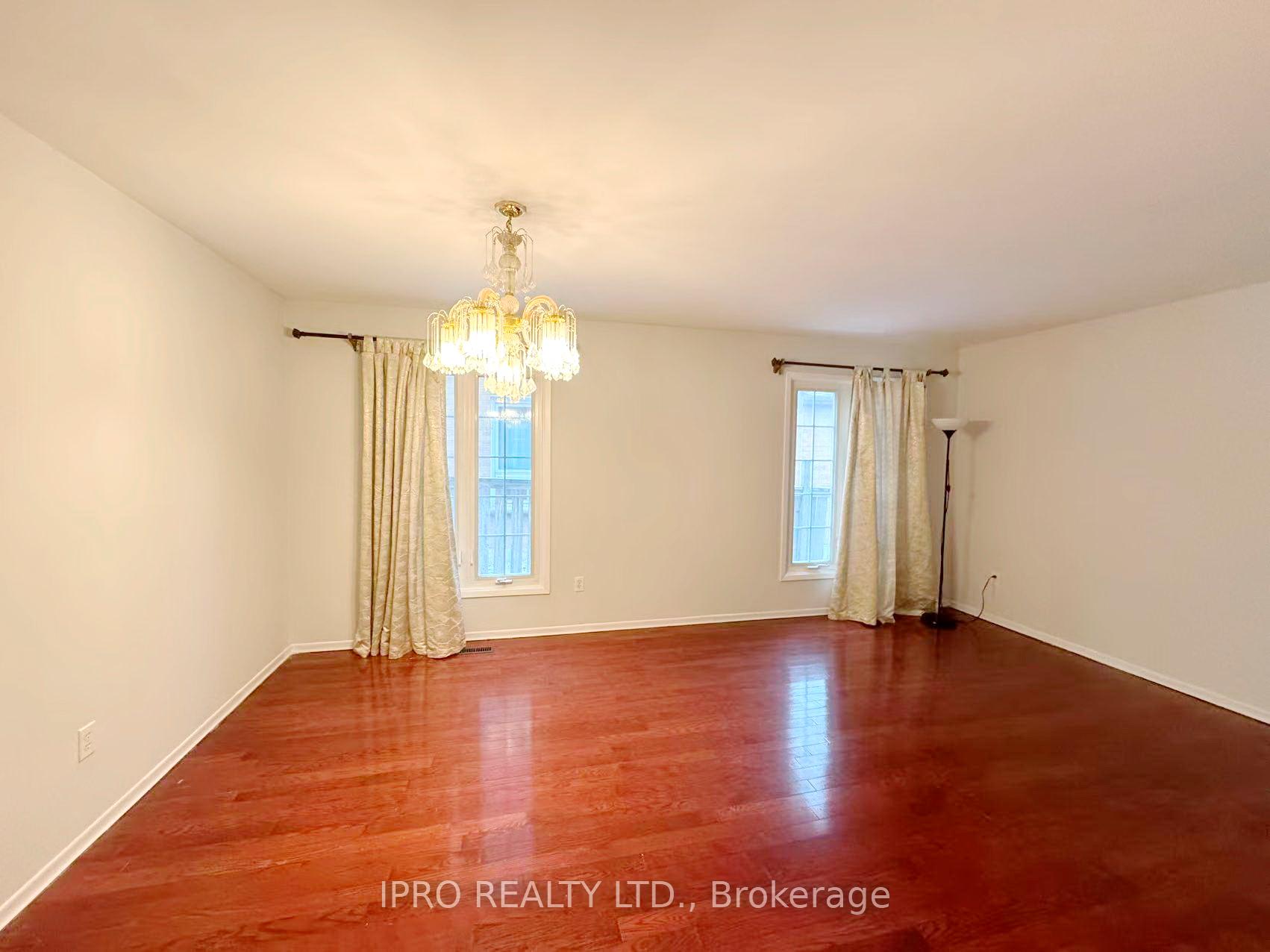 Photo 12 of 63 Kenley Crescent, Markham, Milliken Mills East — HOMEH