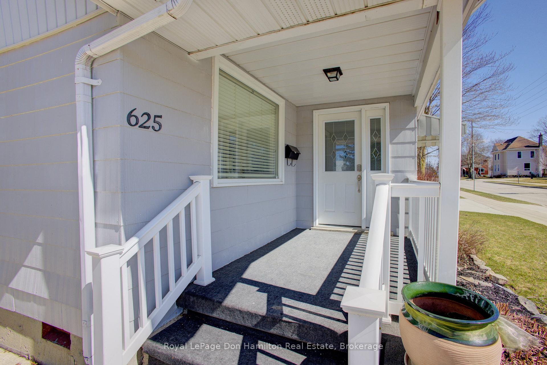 Photo 6 of 625 Elizabeth Street E, North Perth, Listowel — HOMEH