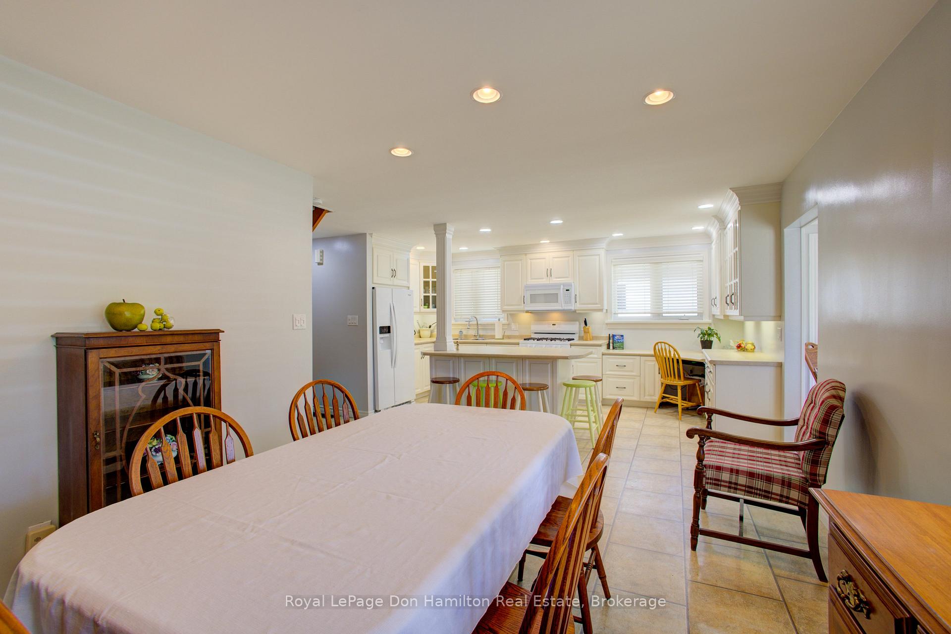 Photo 12 of 625 Elizabeth Street E, North Perth, Listowel — HOMEH