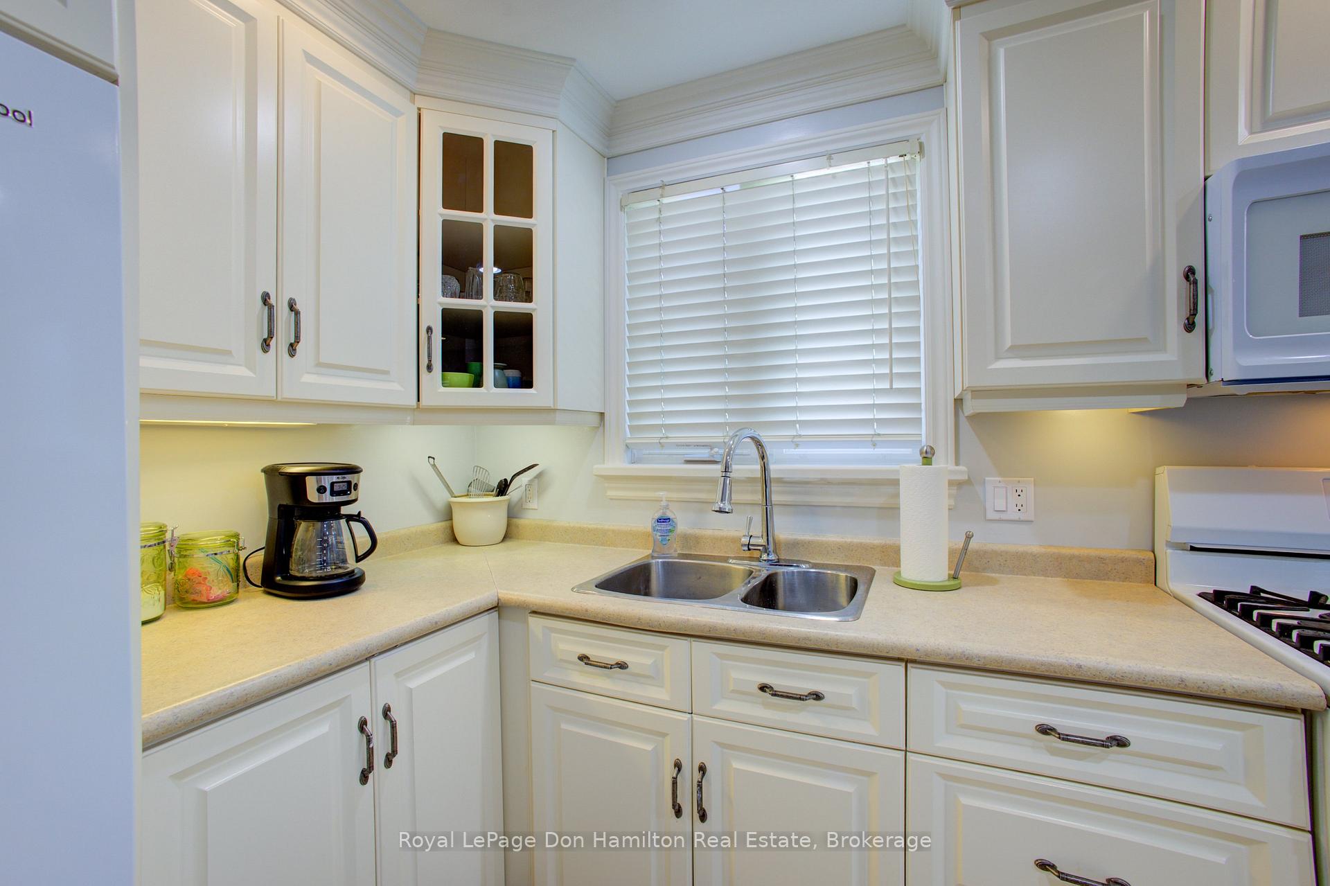 Photo 16 of 625 Elizabeth Street E, North Perth, Listowel — HOMEH