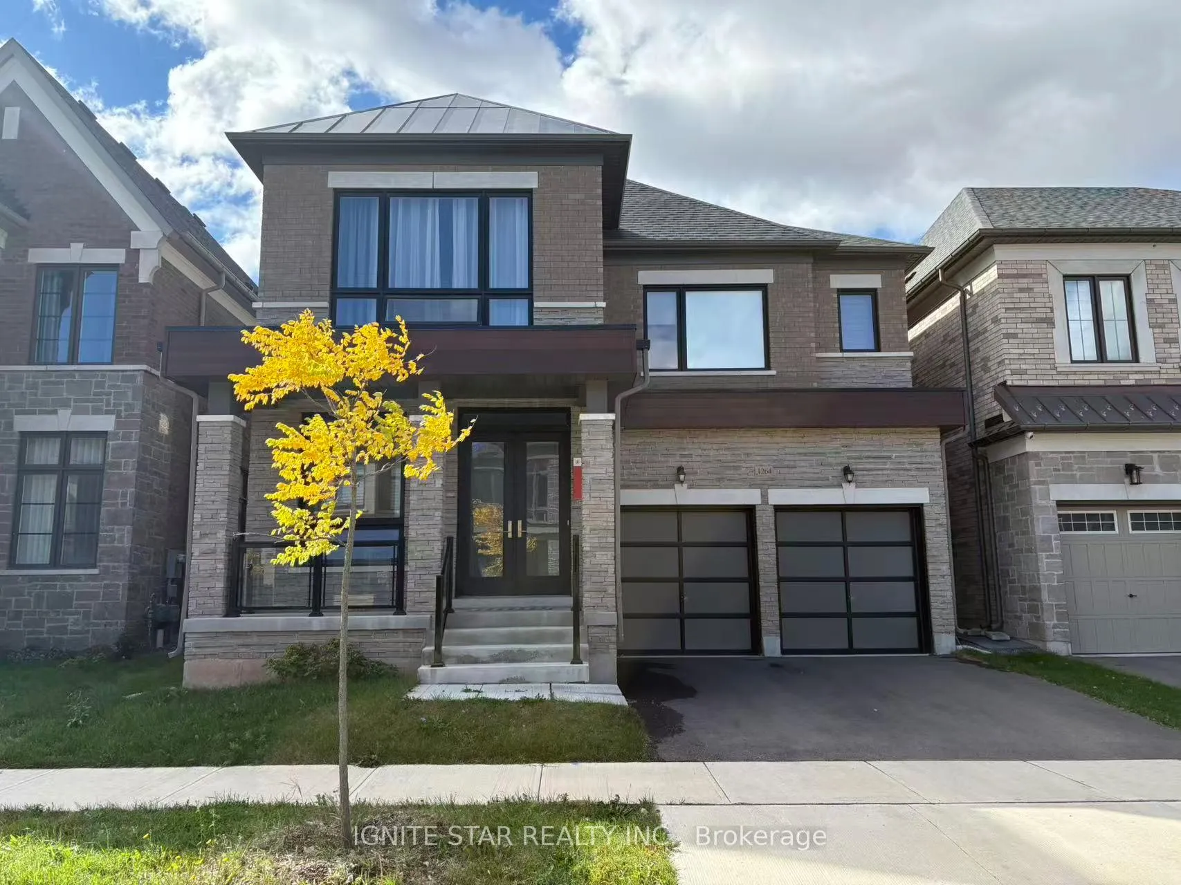 Photo 1 of 1264 Queens Plate Road, Oakville, Glen Abbey — HOMEH
