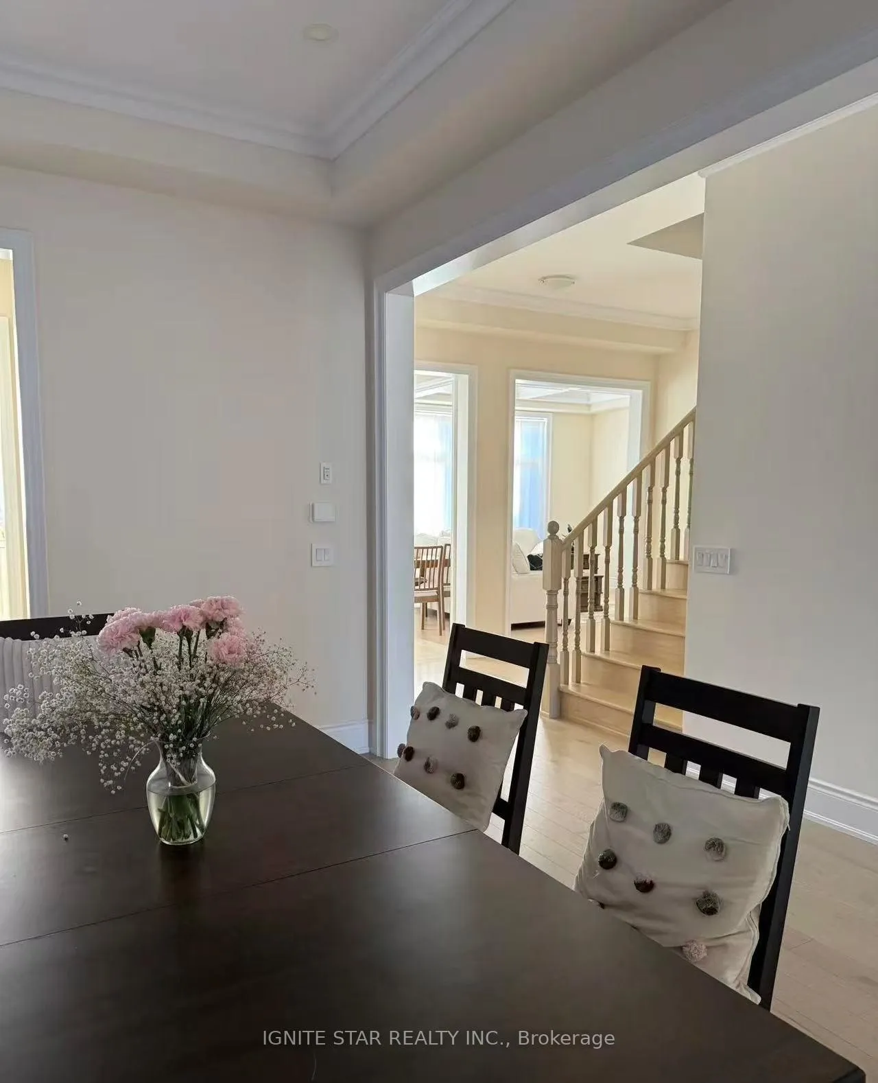 Photo 4 of 1264 Queens Plate Road, Oakville, Glen Abbey — HOMEH