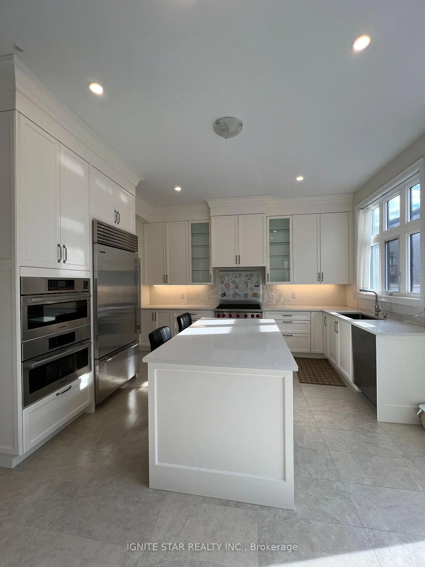 Photo 5 of 1264 Queens Plate Road, Oakville, Glen Abbey — HOMEH