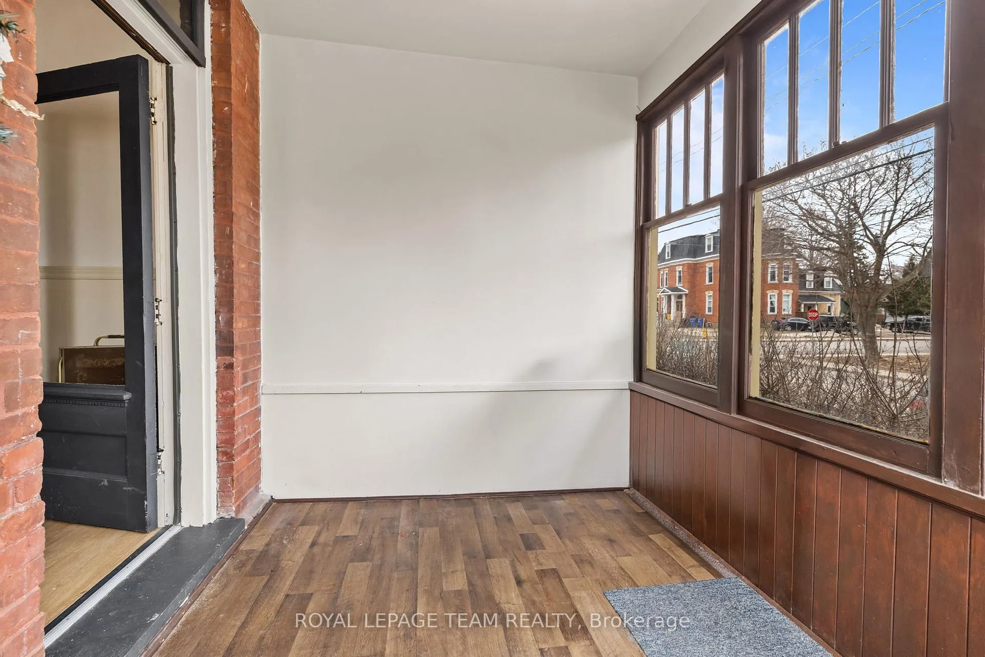 Photo 3 of Unit C, 10 Glen Avenue, Smiths Falls — HOMEH