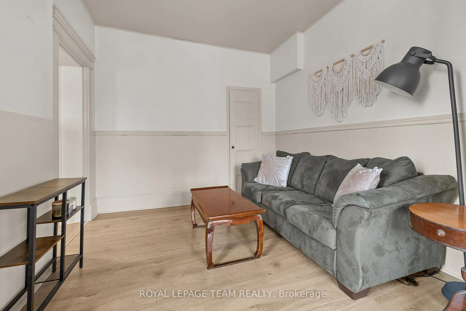Photo 7 of Unit C, 10 Glen Avenue, Smiths Falls — HOMEH