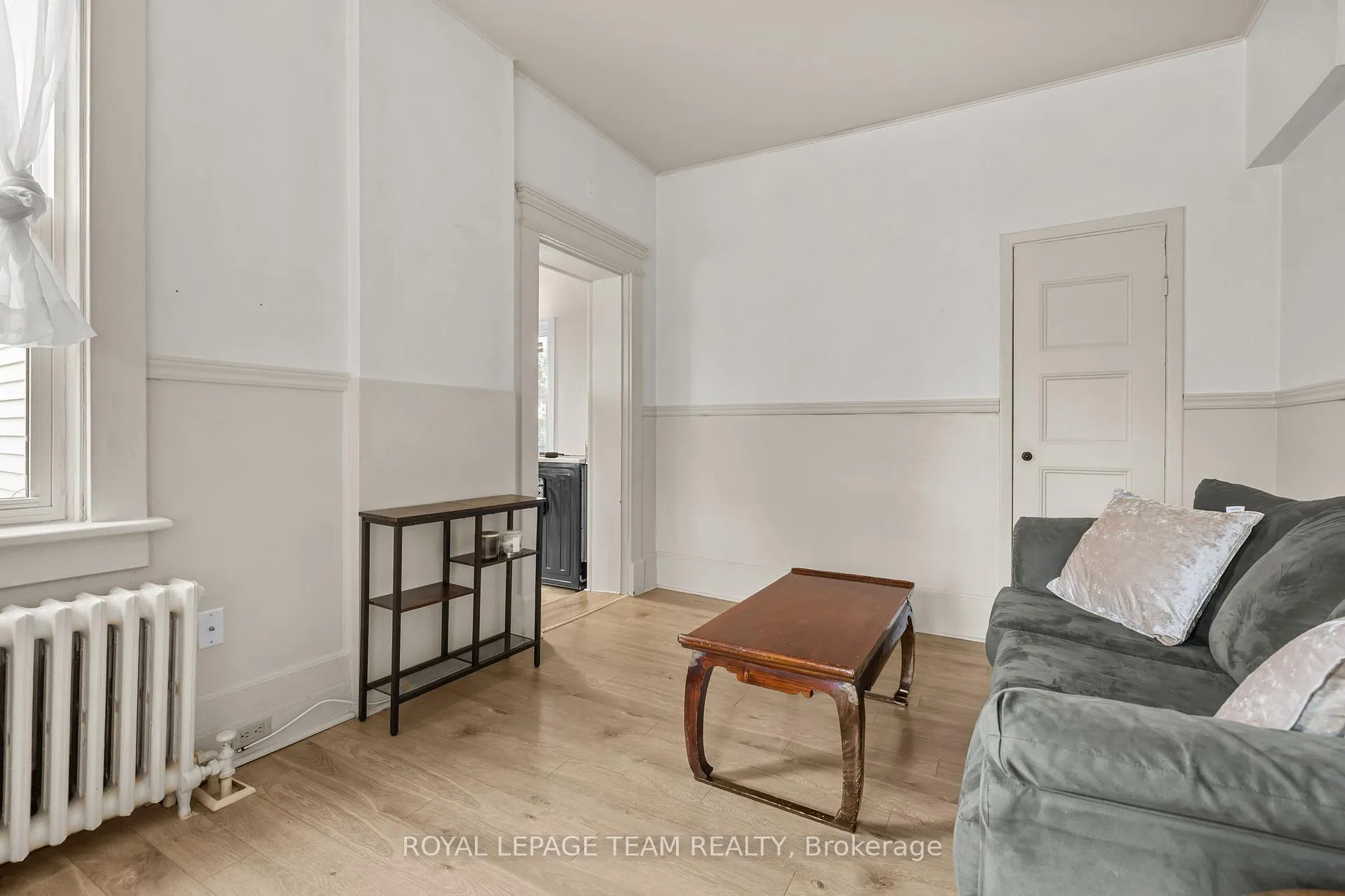 Photo 8 of Unit C, 10 Glen Avenue, Smiths Falls — HOMEH