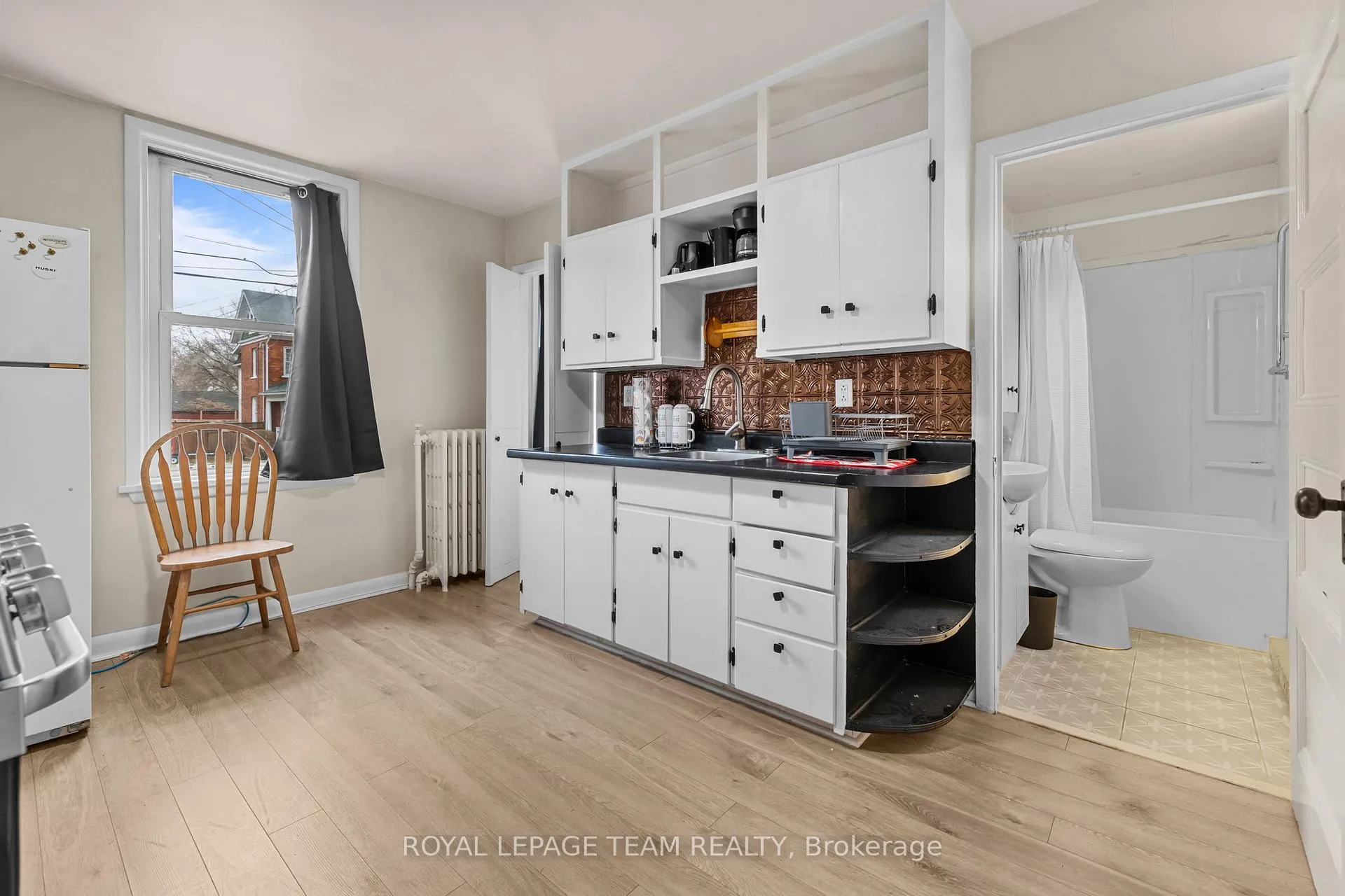 Photo 10 of Unit C, 10 Glen Avenue, Smiths Falls — HOMEH