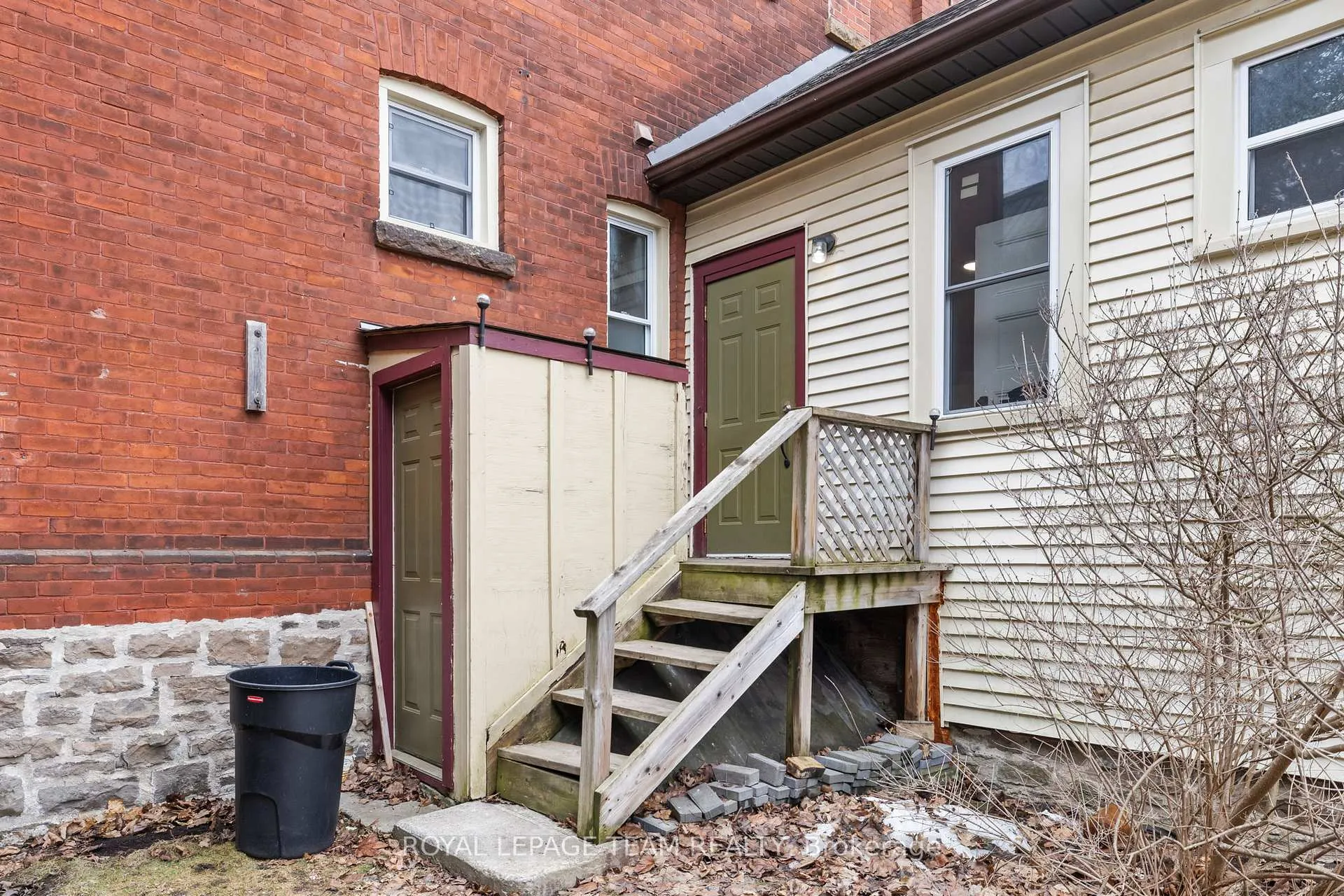 Photo 18 of Unit C, 10 Glen Avenue, Smiths Falls — HOMEH