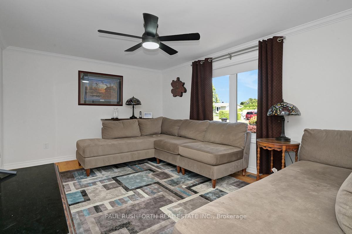 Photo 4 of 1504 Mariette Street, Ottawa, Bilberry Creek/Queenswood Heights — HOMEH