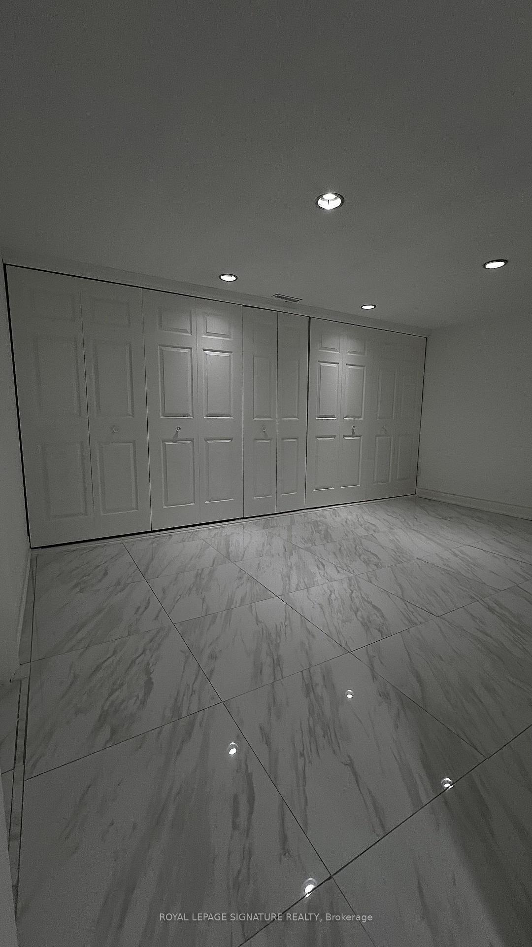 Photo 2 of 71 Innisbrook Crescent, Markham, Aileen-Willowbrook — HOMEH