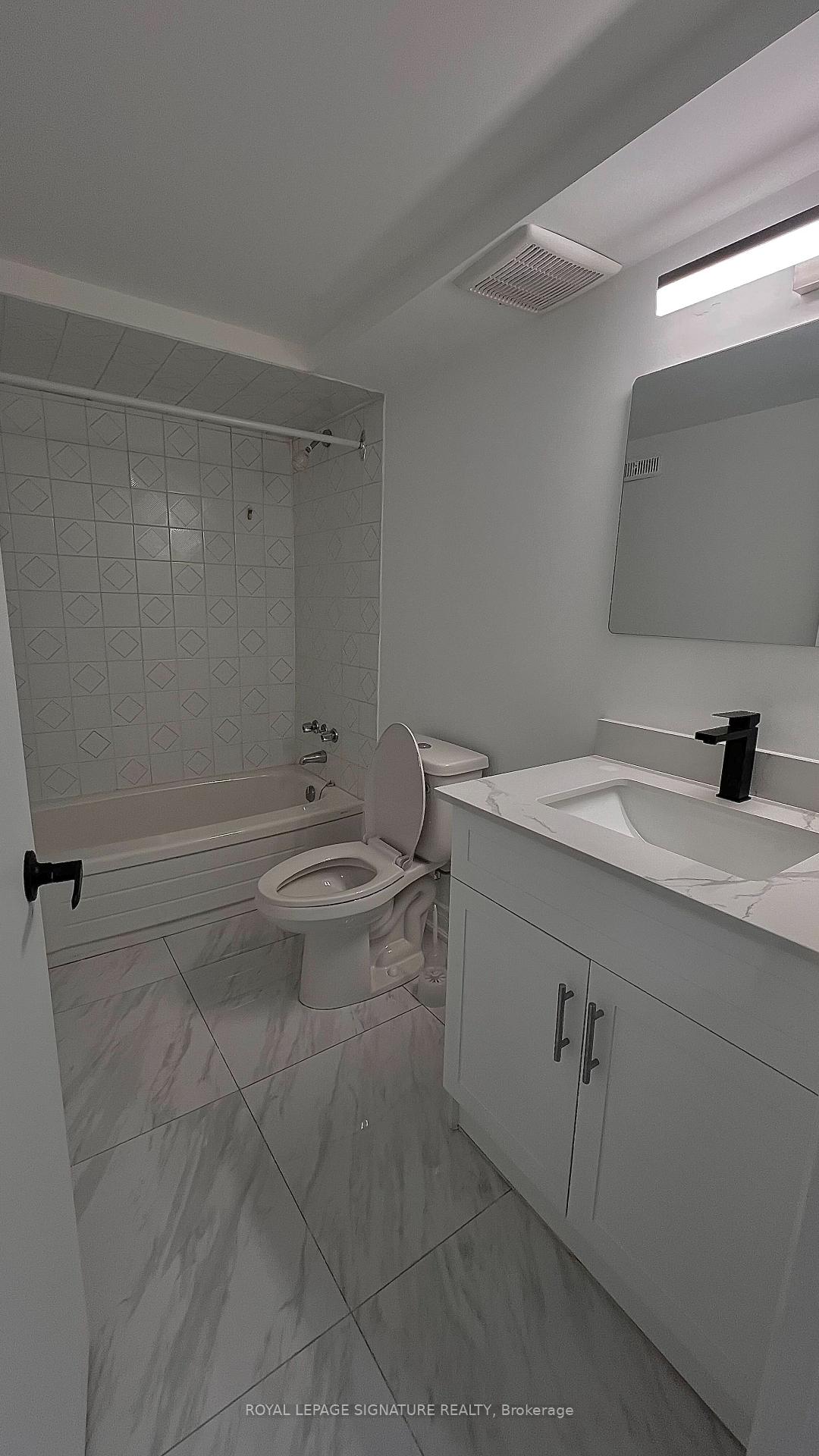 Photo 7 of 71 Innisbrook Crescent, Markham, Aileen-Willowbrook — HOMEH