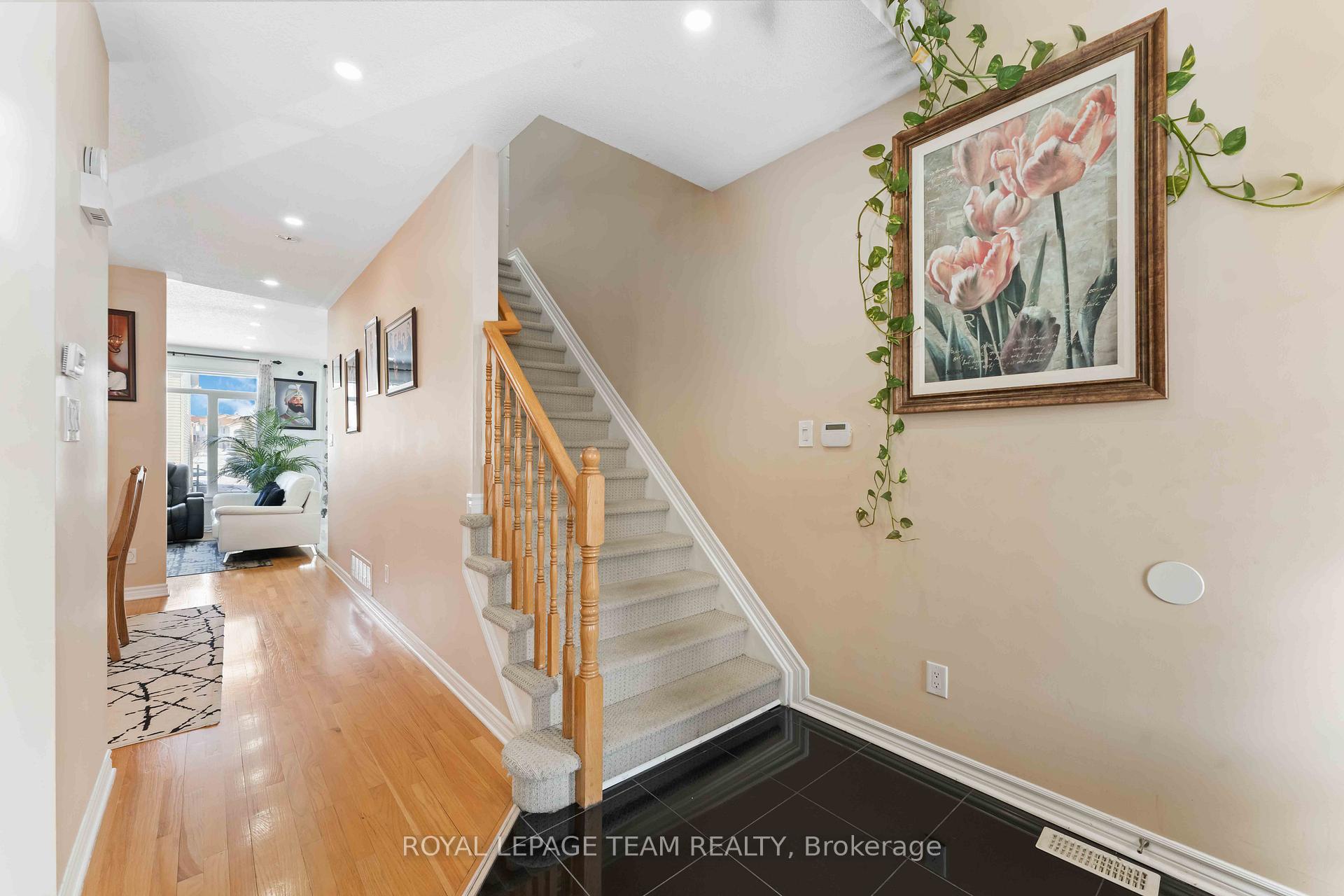 Photo 7 of 356 Saddleridge Drive, Ottawa, Mer Bleue/Bradley Estates/Anderson Park — HOMEH