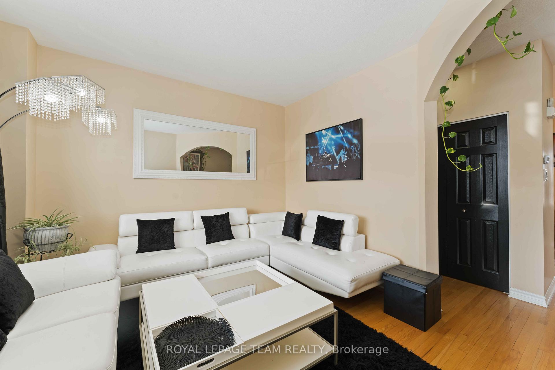 Photo 9 of 356 Saddleridge Drive, Ottawa, Mer Bleue/Bradley Estates/Anderson Park — HOMEH