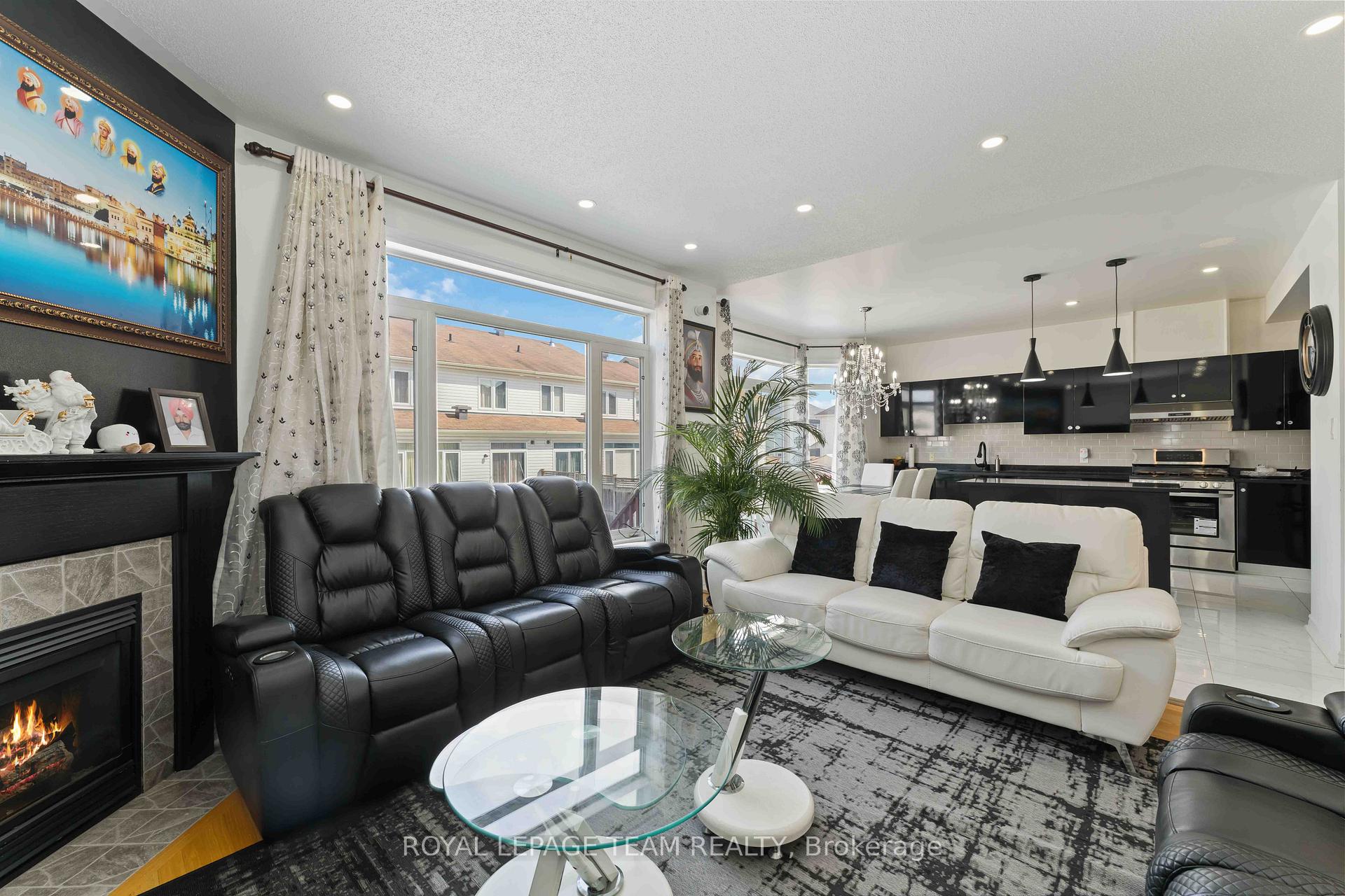 Photo 12 of 356 Saddleridge Drive, Ottawa, Mer Bleue/Bradley Estates/Anderson Park — HOMEH