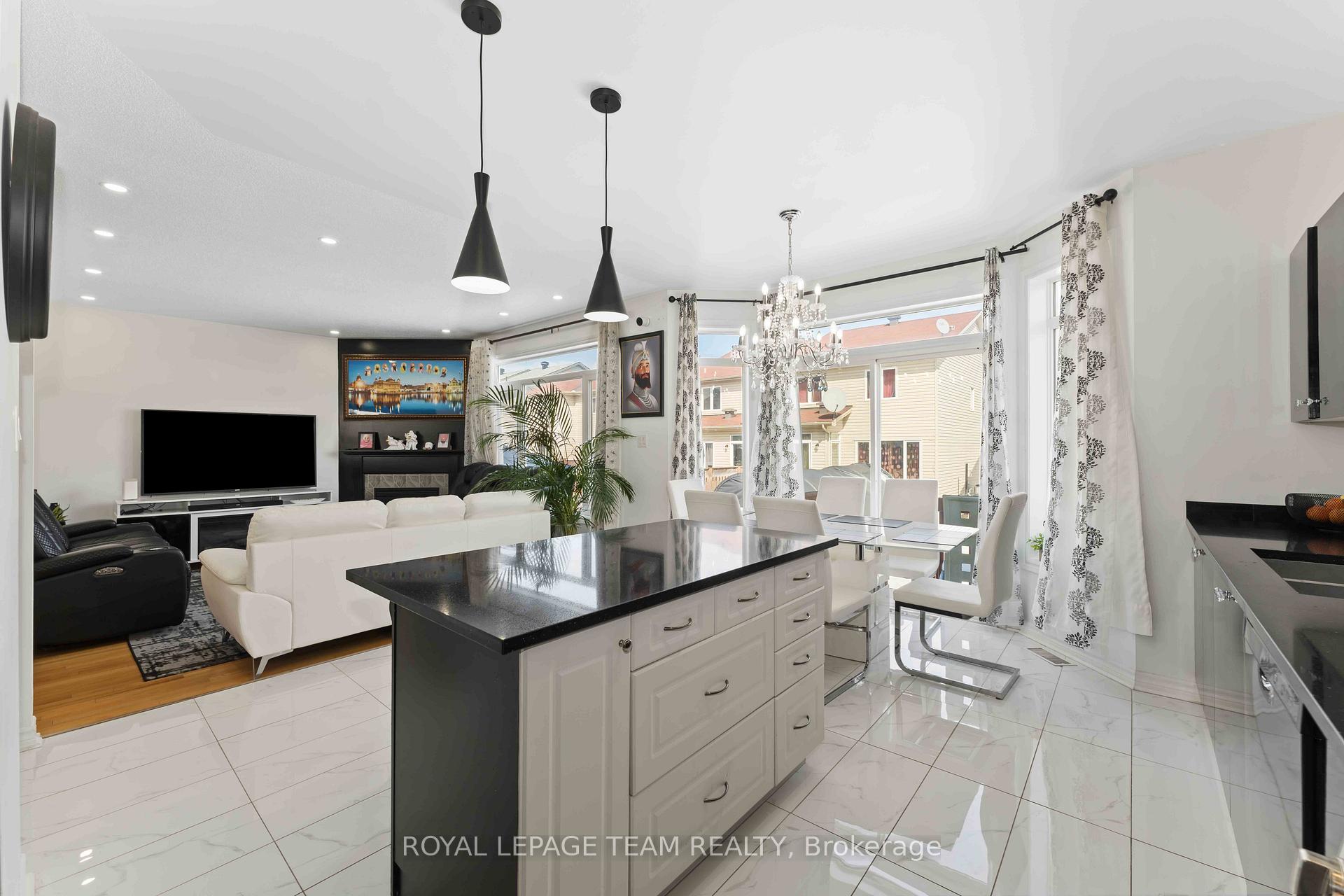 Photo 19 of 356 Saddleridge Drive, Ottawa, Mer Bleue/Bradley Estates/Anderson Park — HOMEH