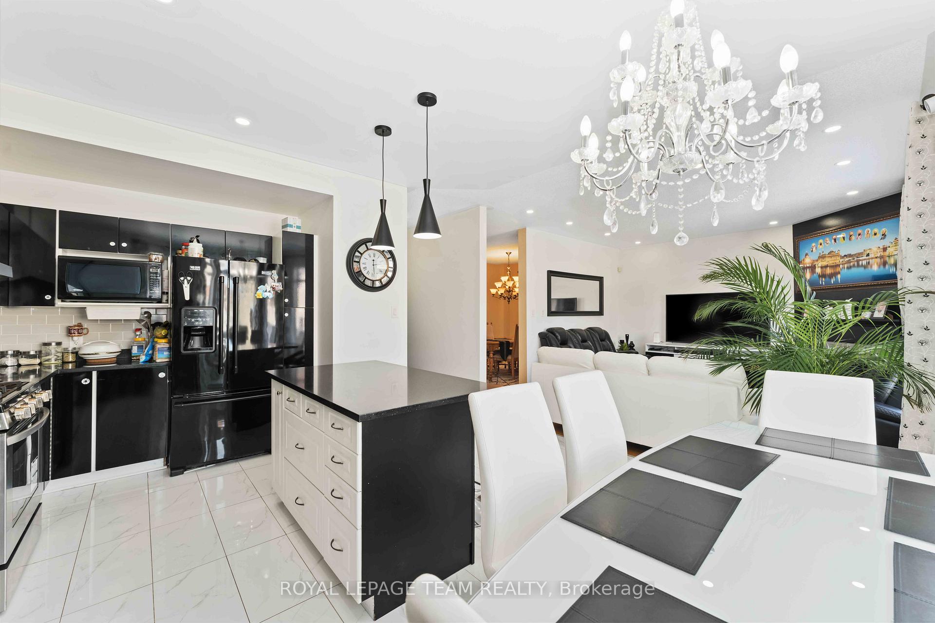 Photo 20 of 356 Saddleridge Drive, Ottawa, Mer Bleue/Bradley Estates/Anderson Park — HOMEH